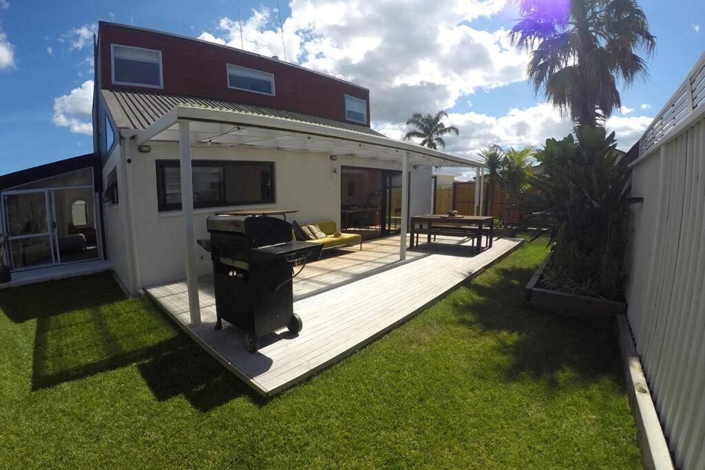 Aloha Beach House - one block from Papamoa beach view 2