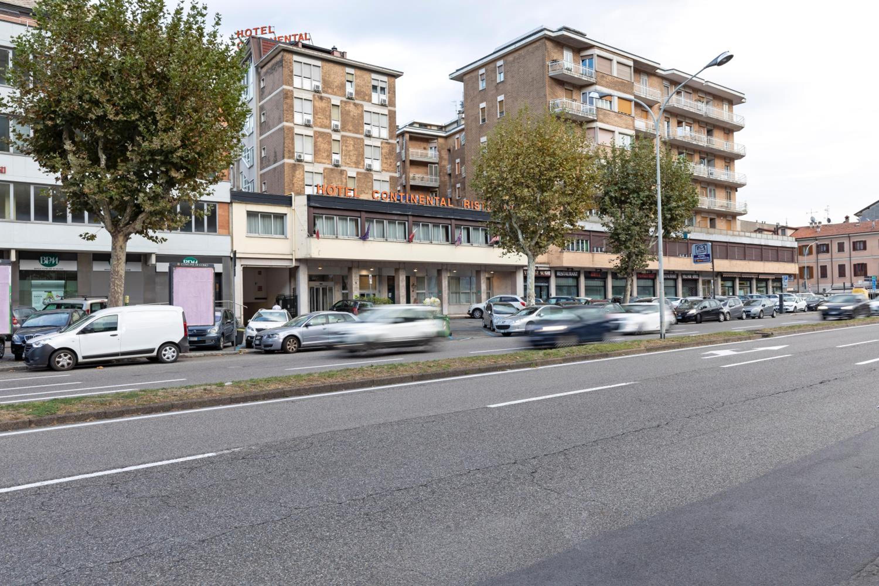 Hotel B&B Hotel Como City Center - Image 1