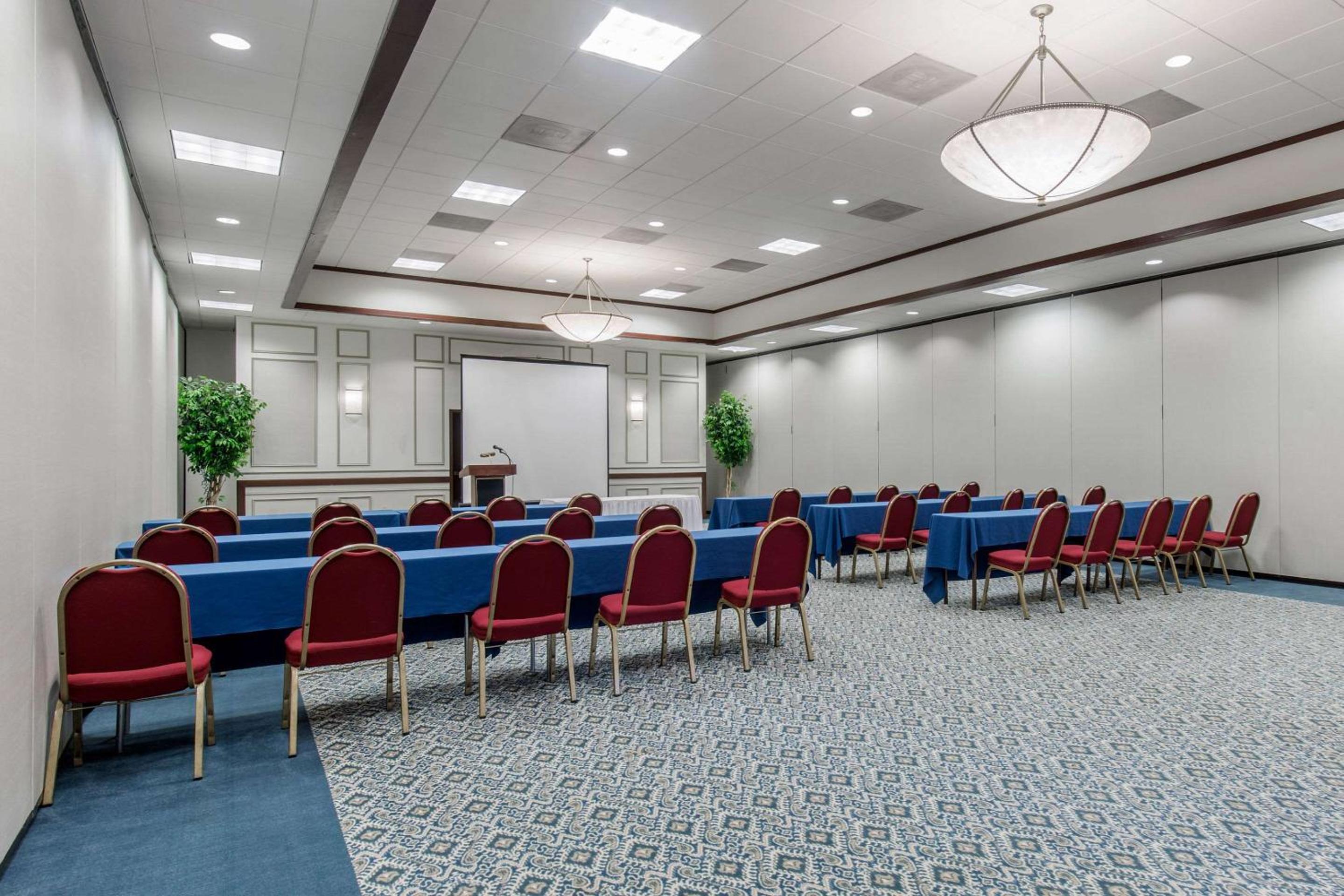Comfort Inn Conference Center - Property Image 8