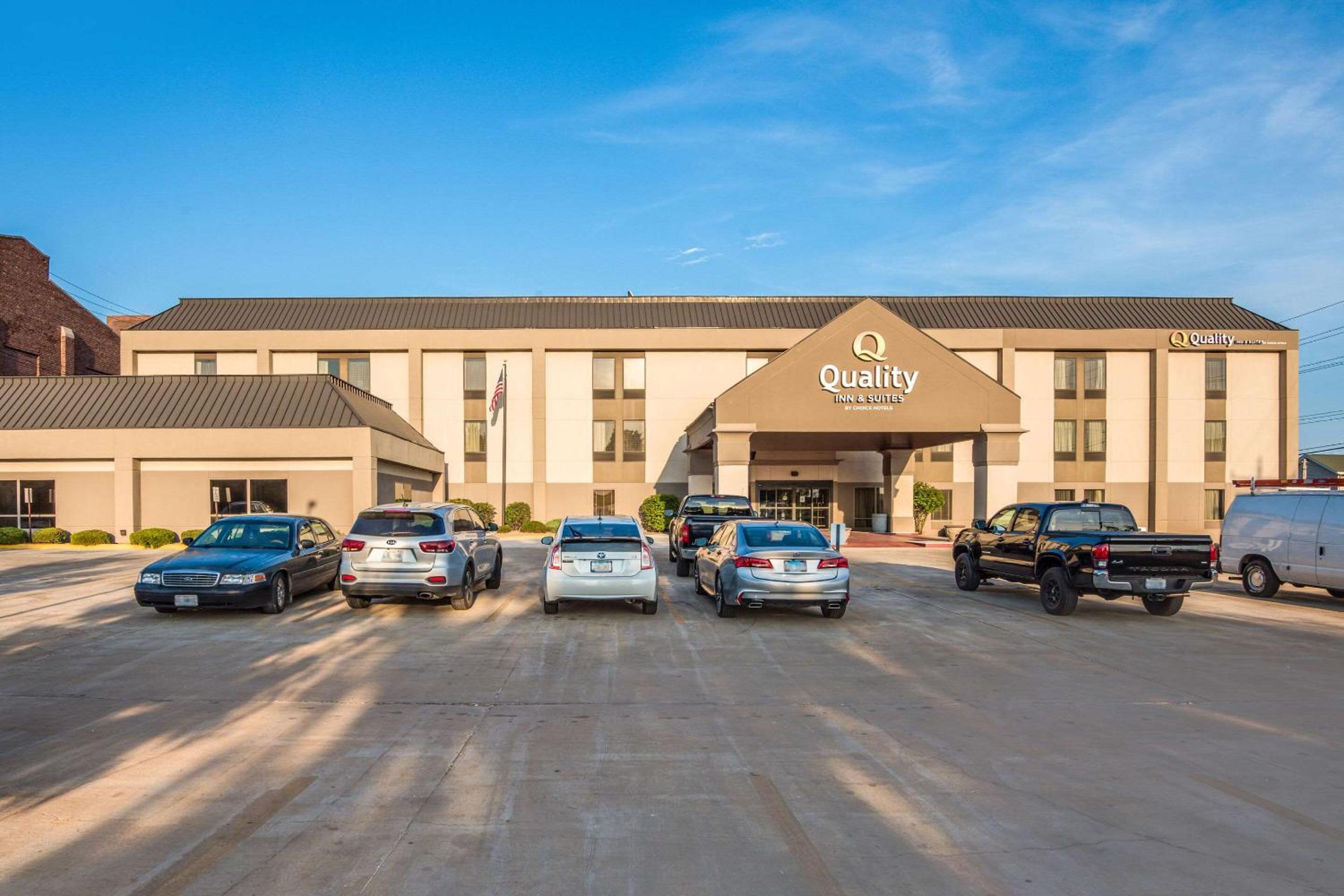 Quality Inn & Suites Quincy - Downtown view 2