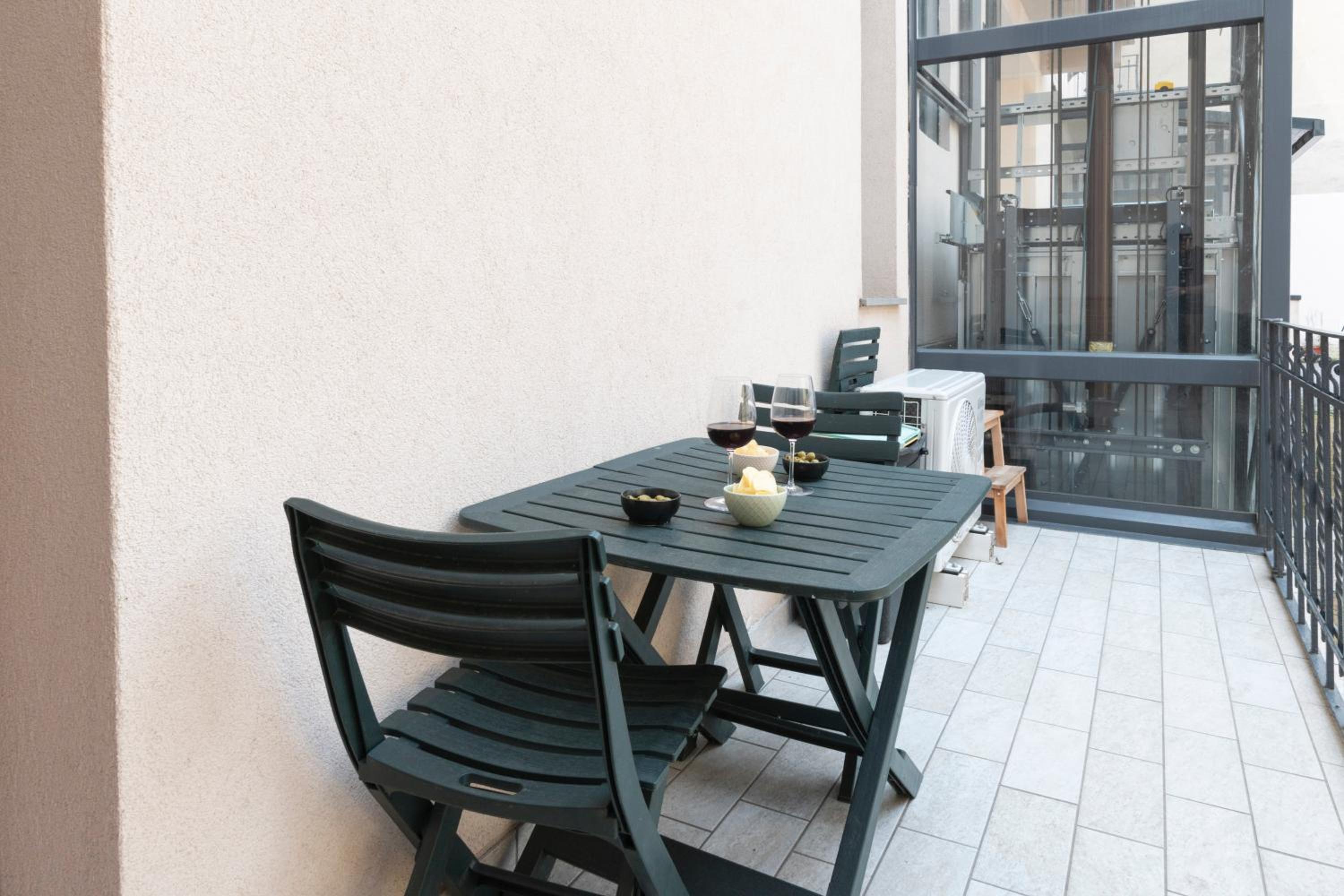 balance & terrace