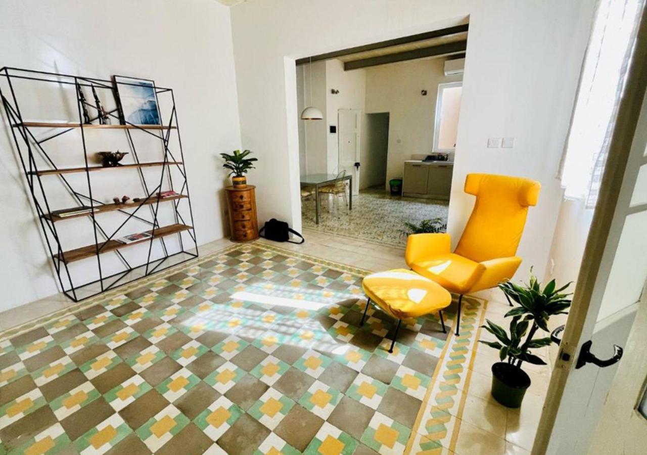 Deluxe One Bedroom Apartment 10 Meters from Valletta Center view 5