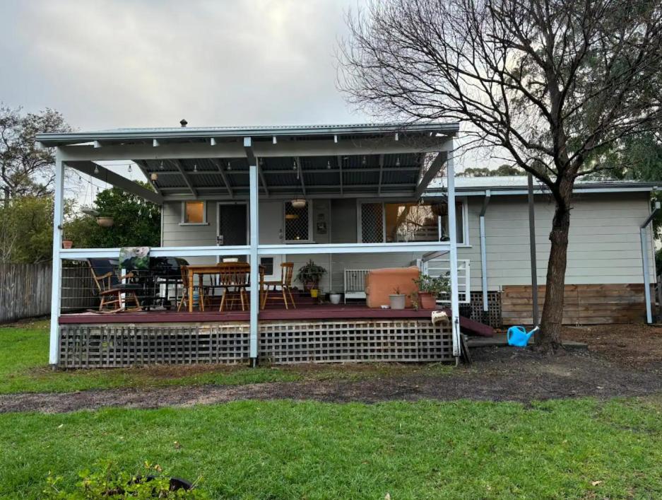 Jarrahdale Pet Friendly Retreat Cottage