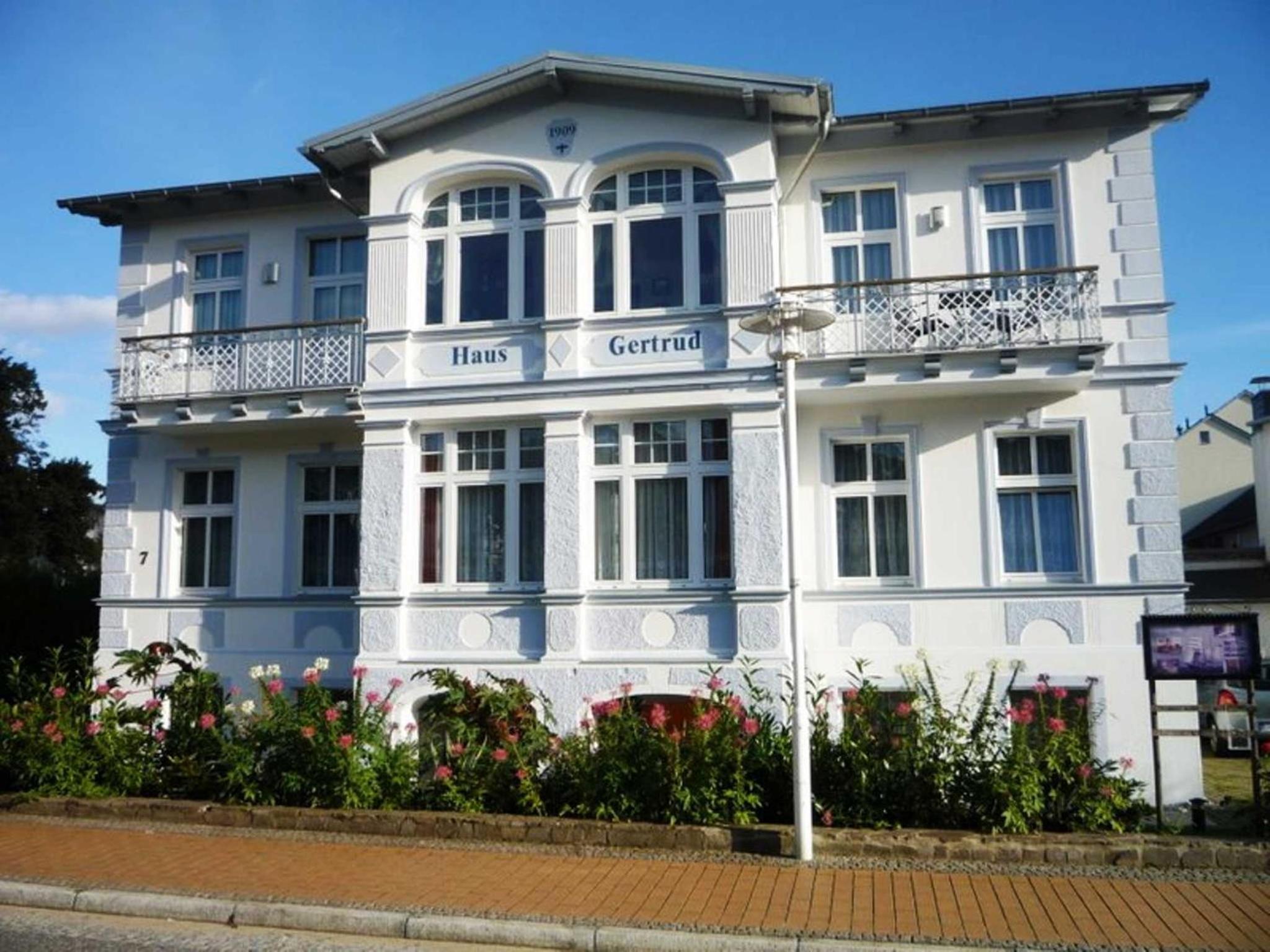 Villa Gertrud, nur 300m zum Strand, inkl WLAN