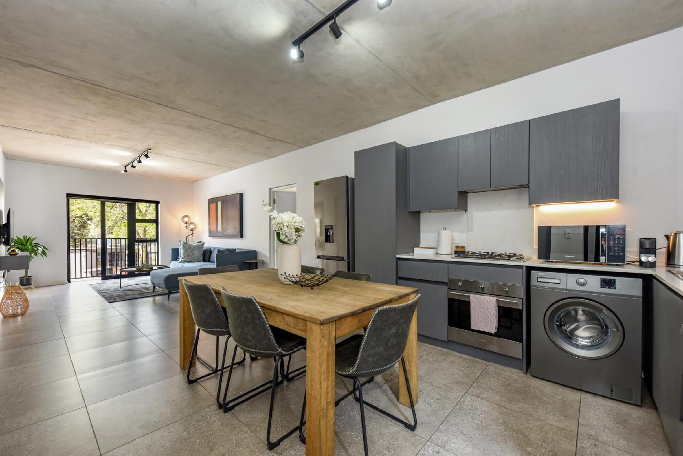 Cozy Hyde Park House Apartments