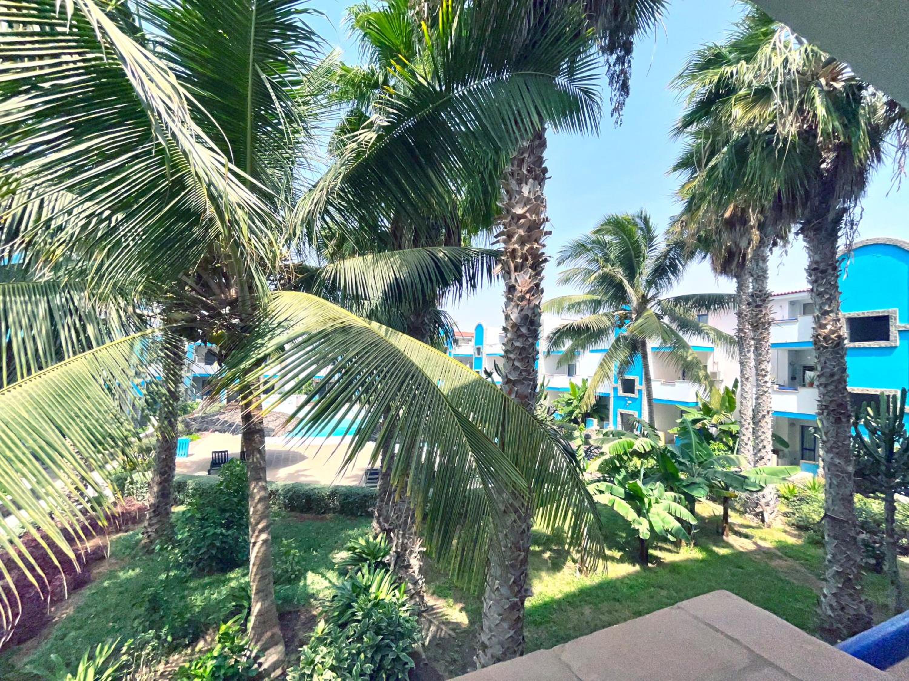 A15A Nice, bright, close to the beach and to the centre