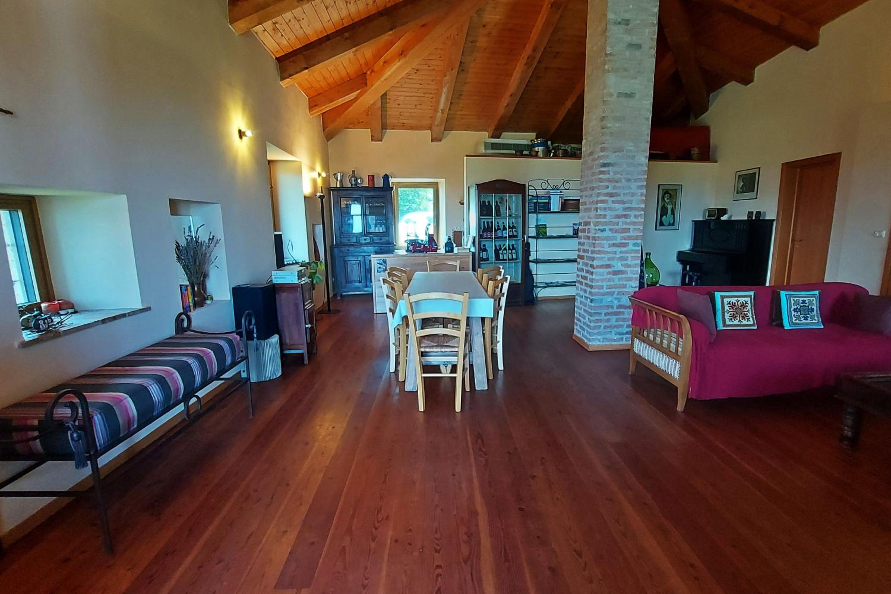Cascina Nomade - Wine & Scenic Retreat view 5
