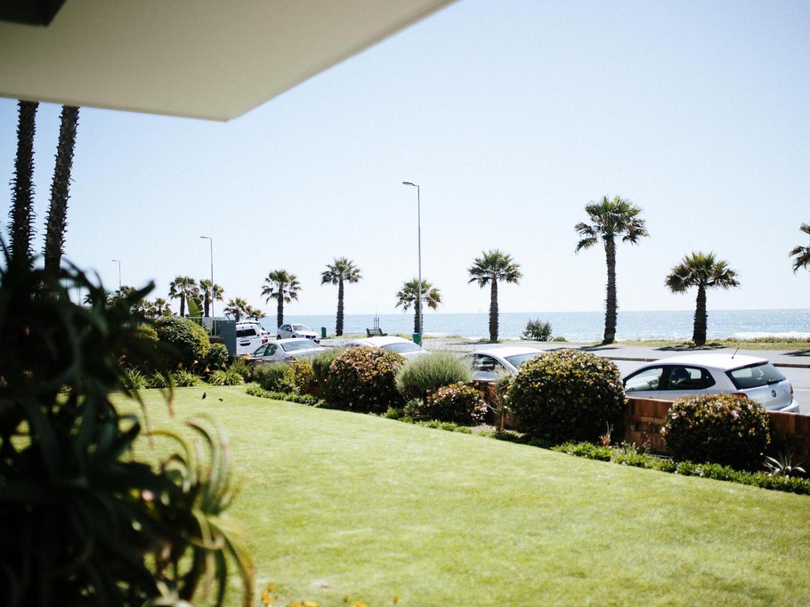 Mouille Point Villa Capri view 4