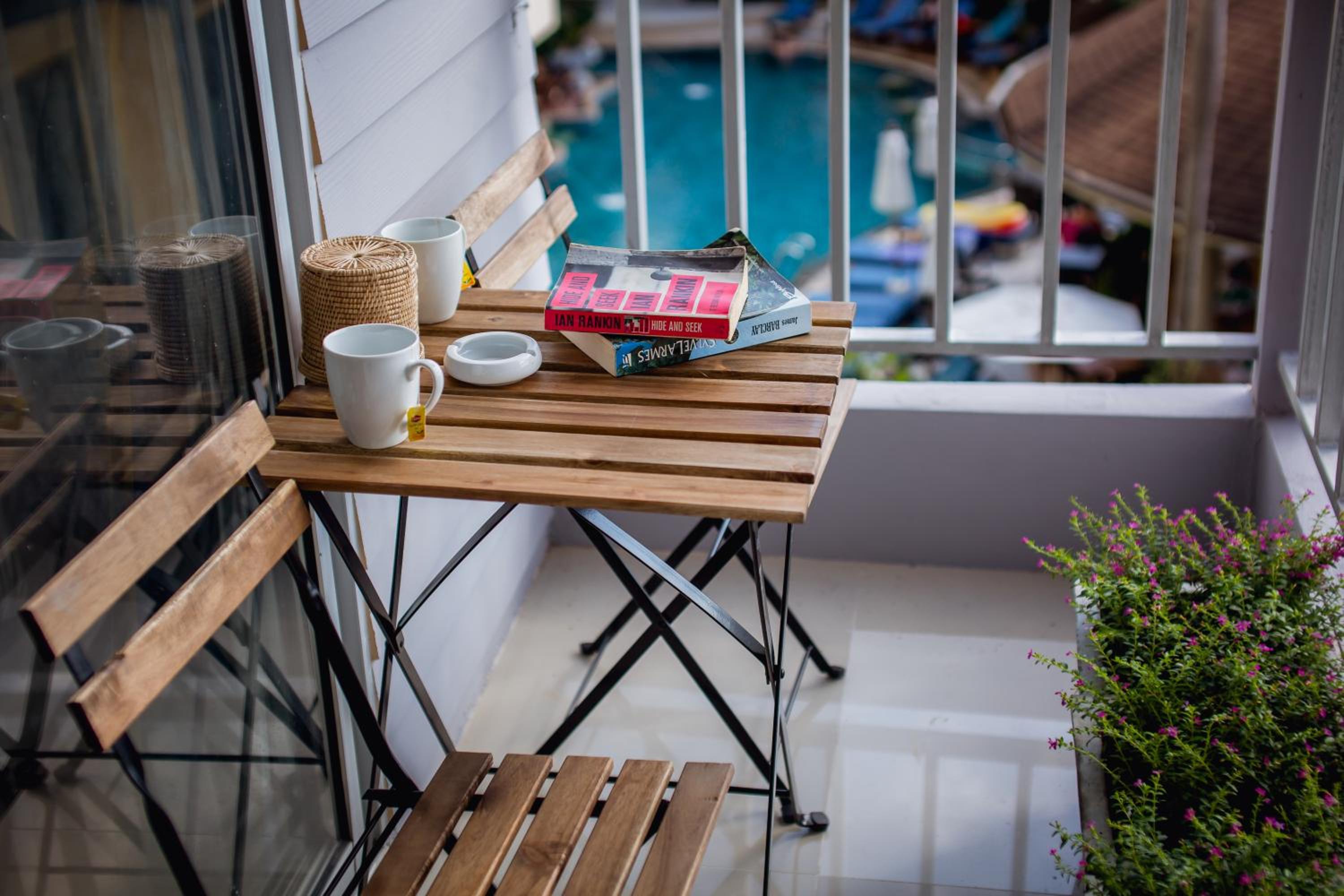 balcony