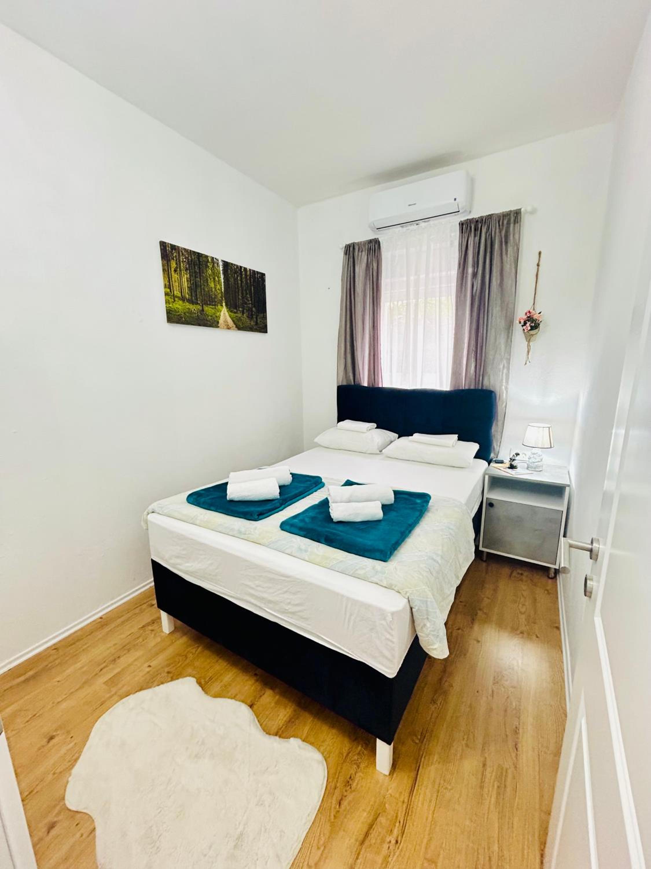 Apartment Tajra