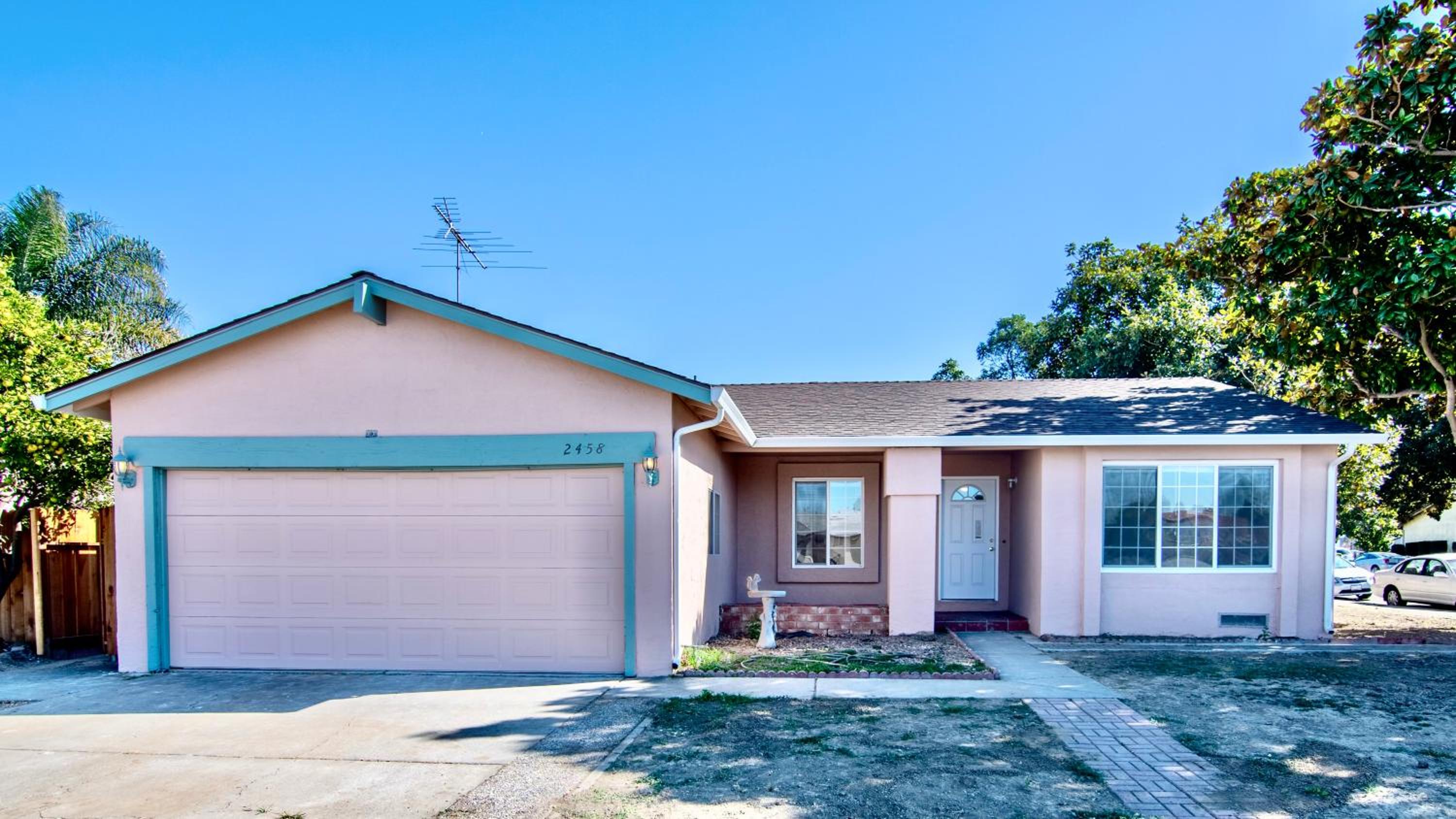 San Jose Vacations - Union City New Homestay, Shared room - Property Image 2