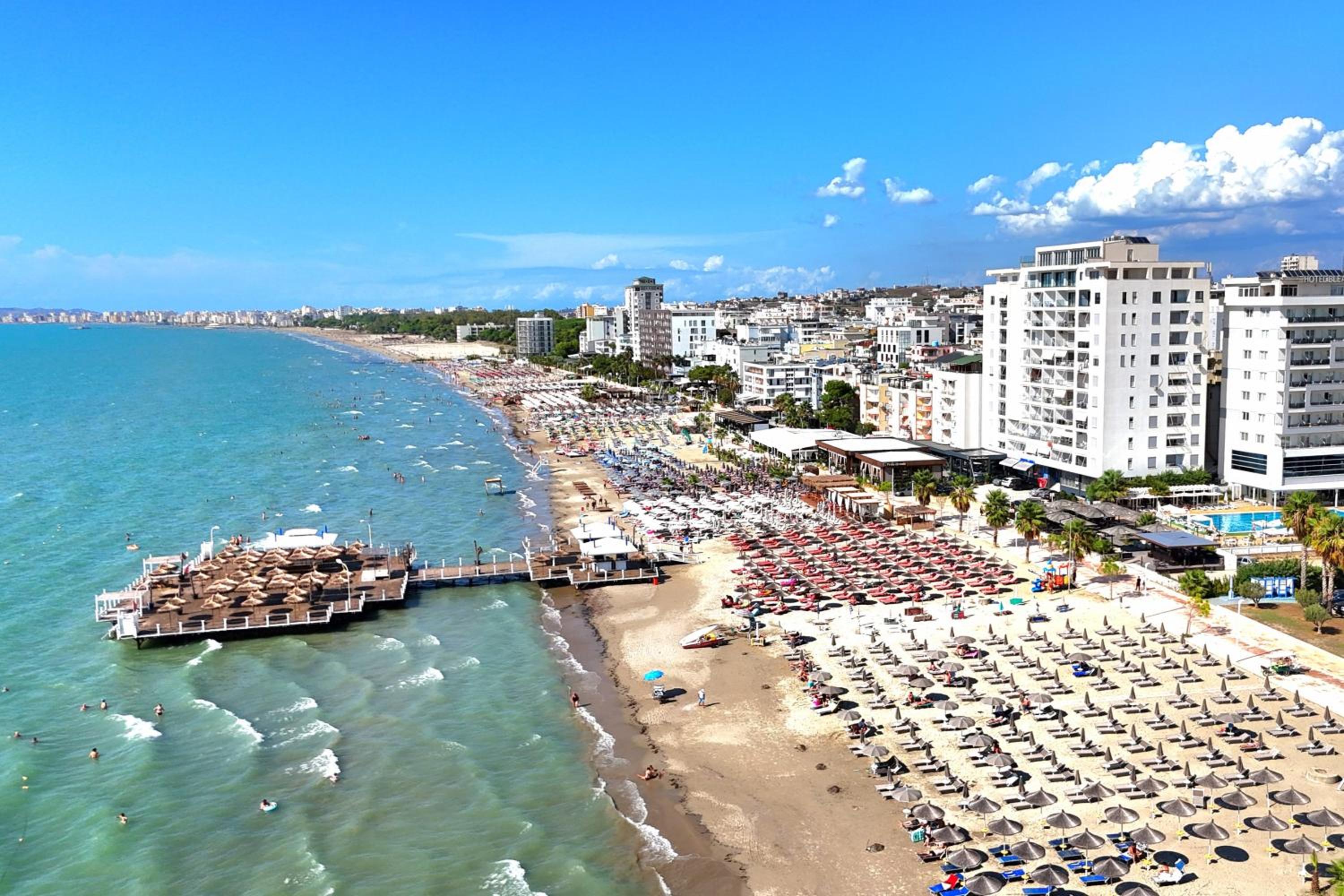 Brisa del Mar Beachfront Apartments