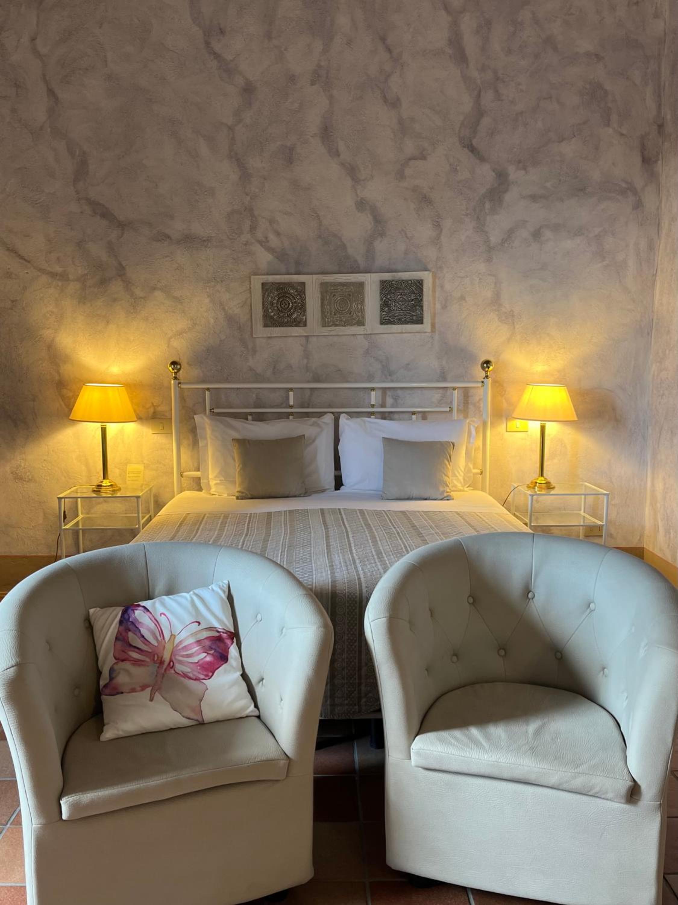 Le Ginestre en San Gimignano — hotel room