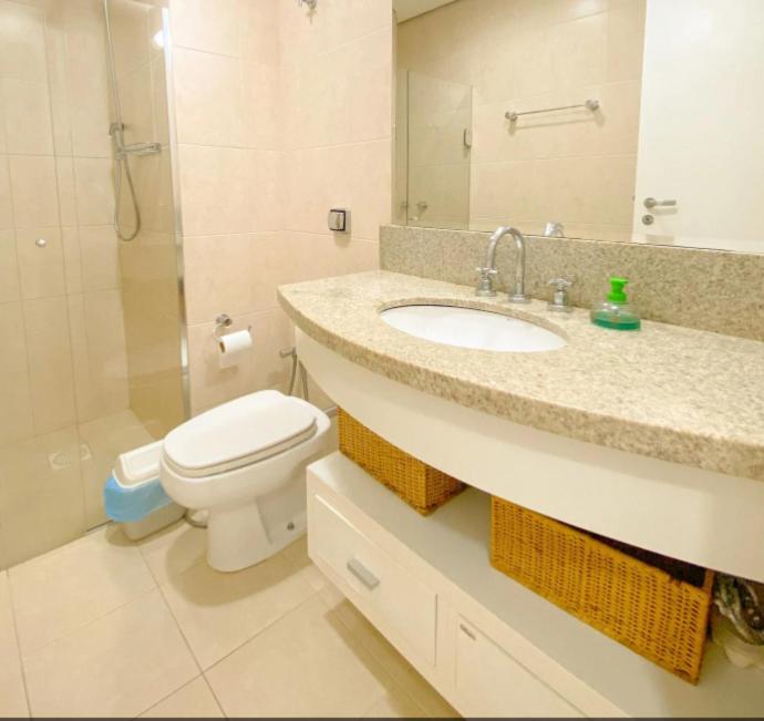 Apartamento com vista para o mar no Águas da Brava Residence