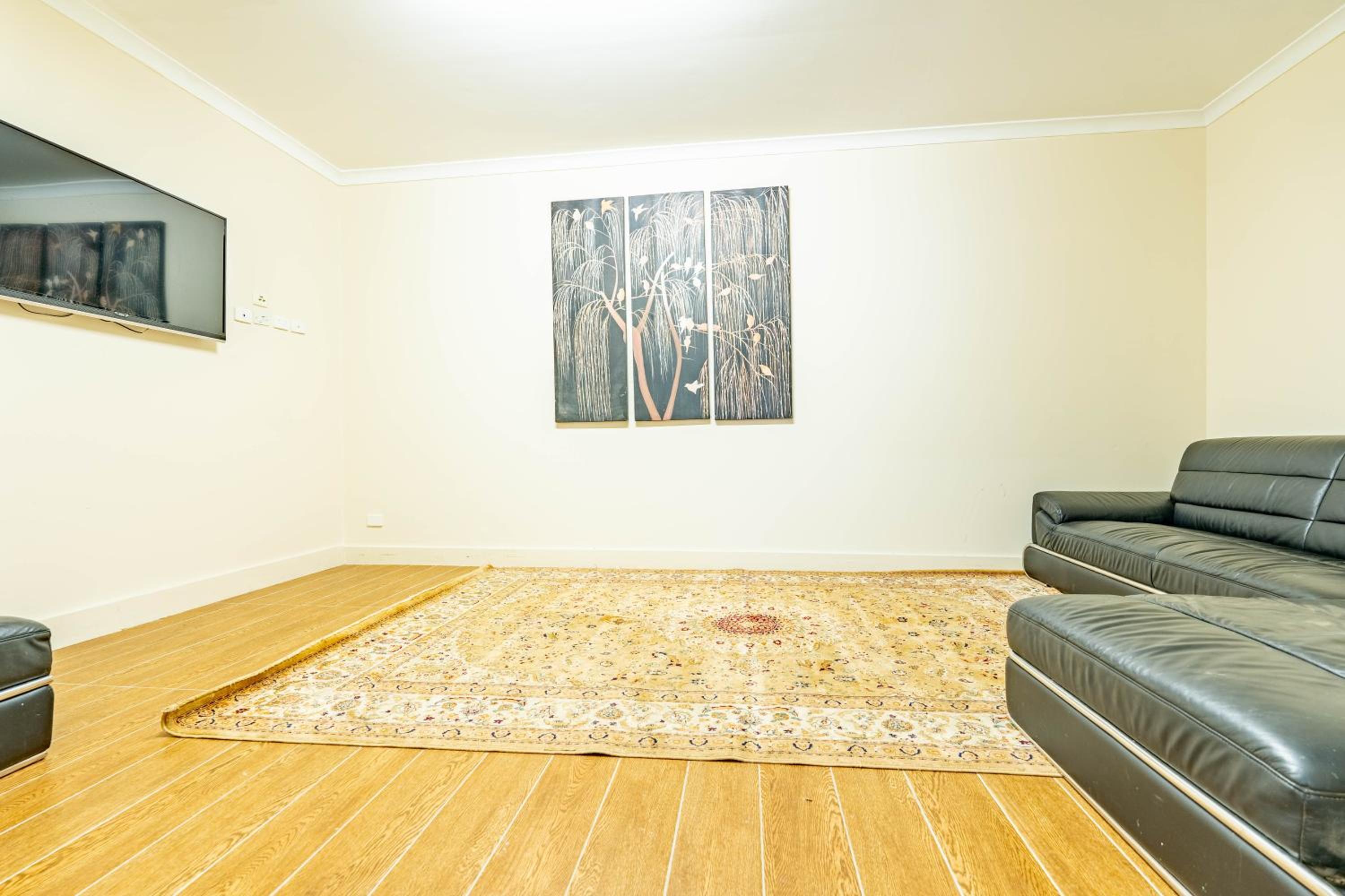 Hidden Gem - 3 bedroom townhouse in Heidelberg West