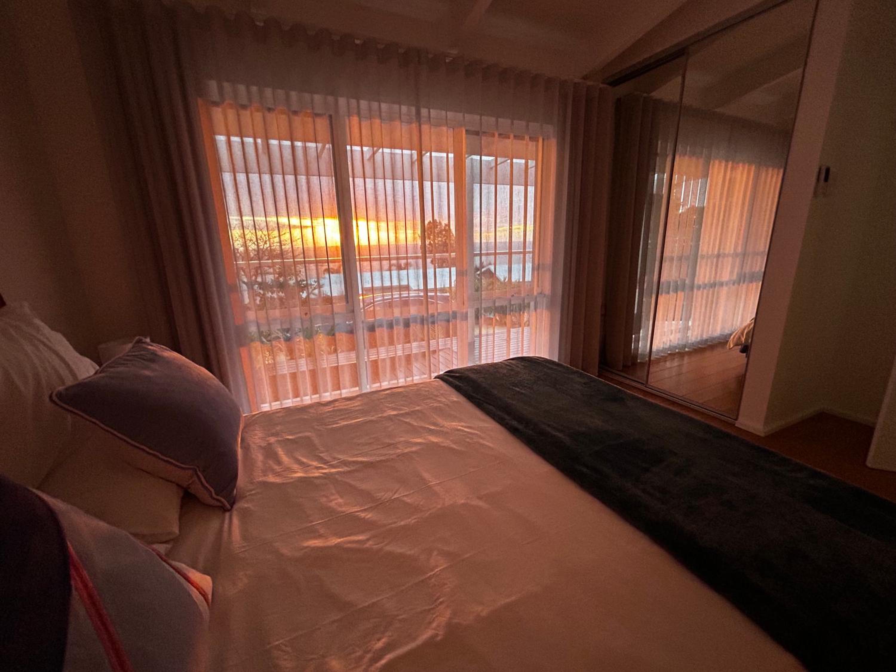Oceanview Sunset Villa Hallett Cove 3BR 2Bath Large Deck Free Parking