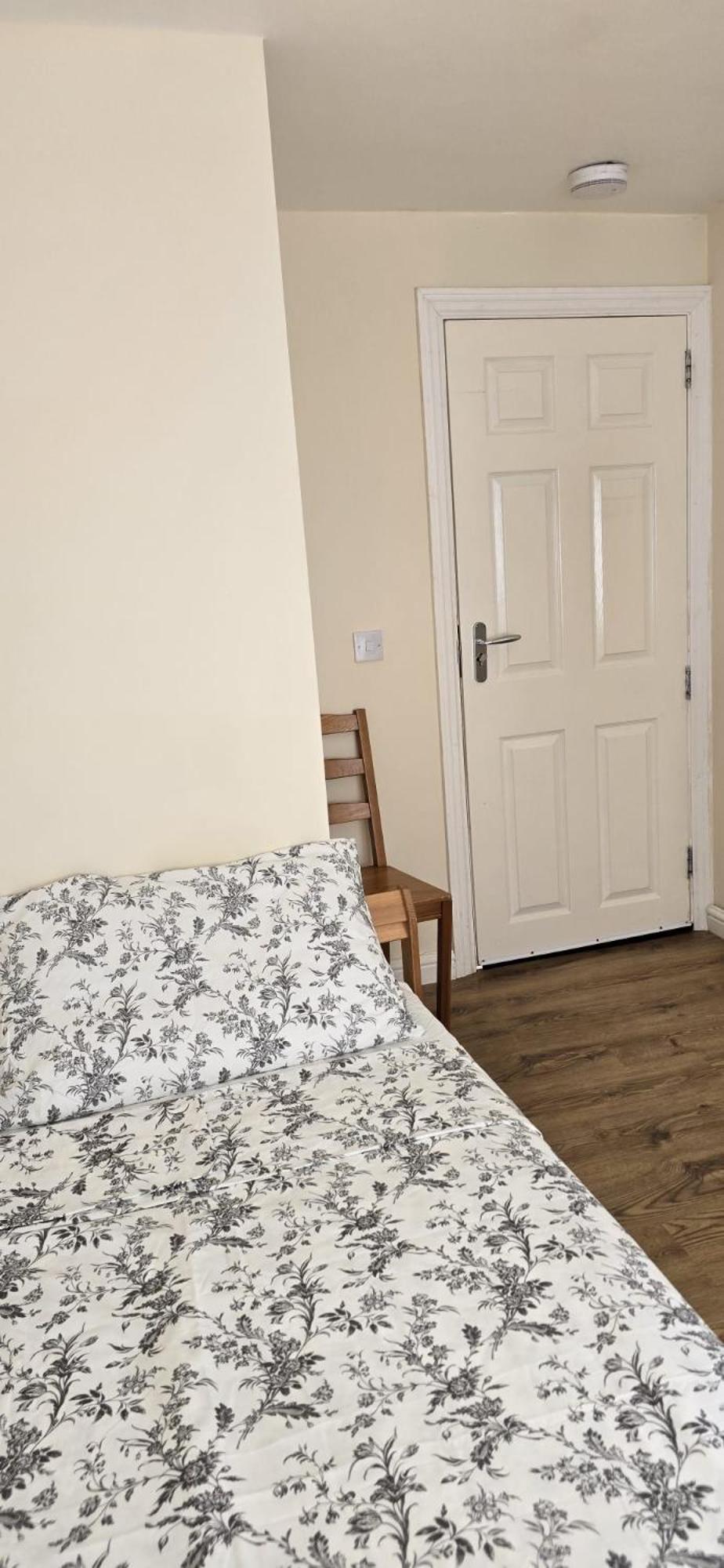 Private Rooms near Hither green Station