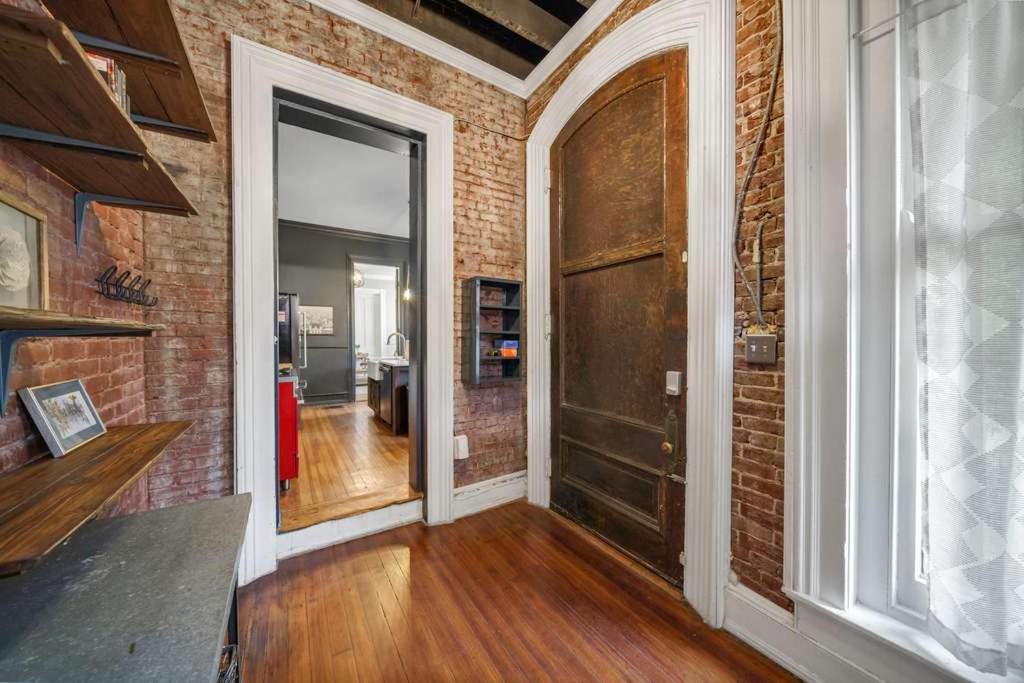 Stylish Home Close to Derby & Bourbon Trail Fun view 5