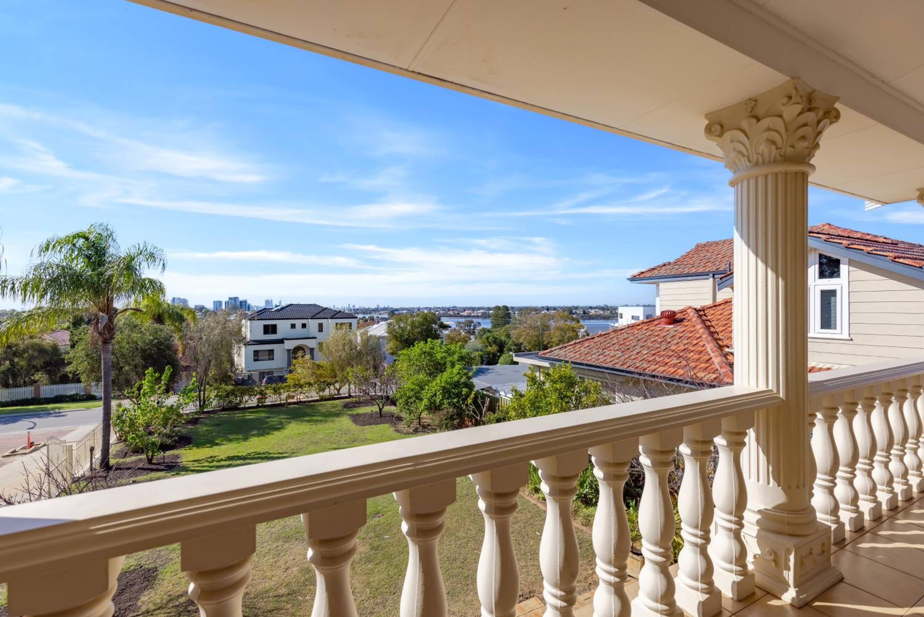 Beautiful House with a view!