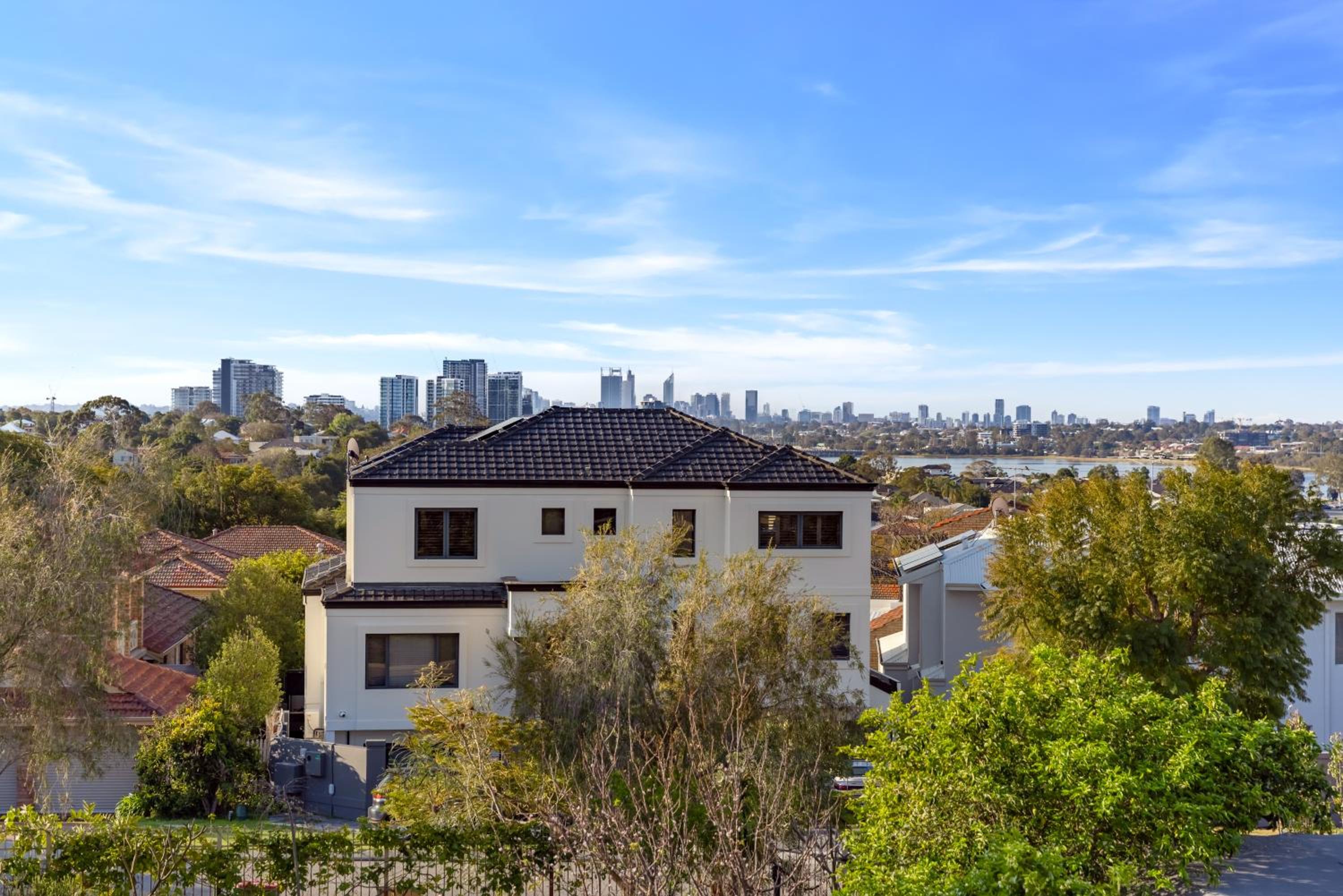 Beautiful House with a view!