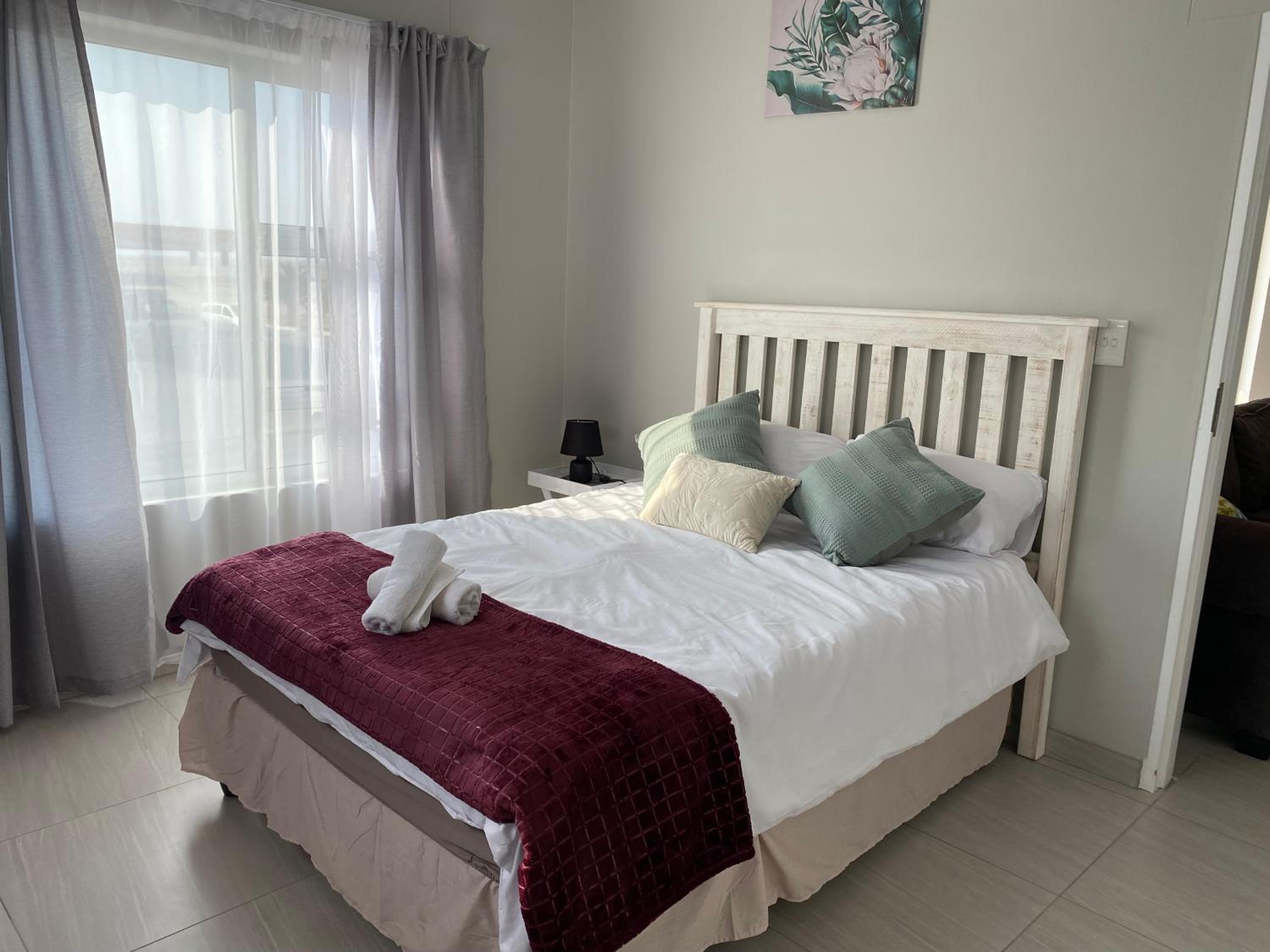 44 Ongwe Self Catering Apartment view 3