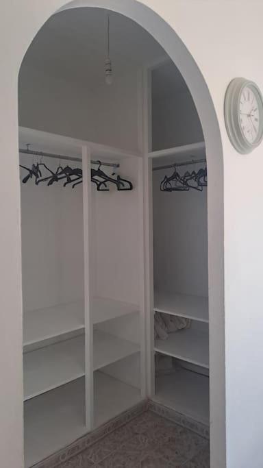 Family Stylish &Modern 3bedr Gem view 3