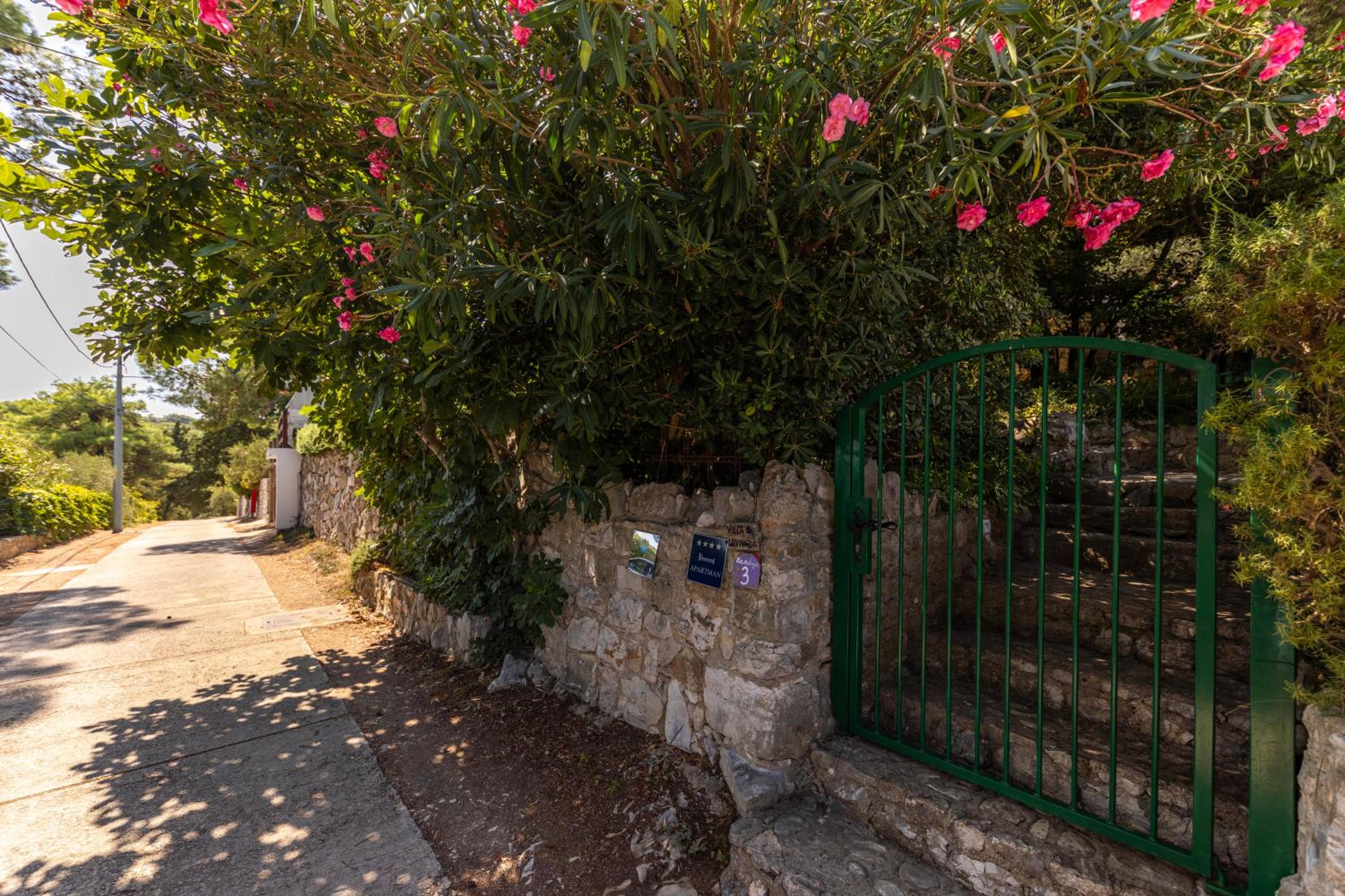 Villa Lavanda view 3