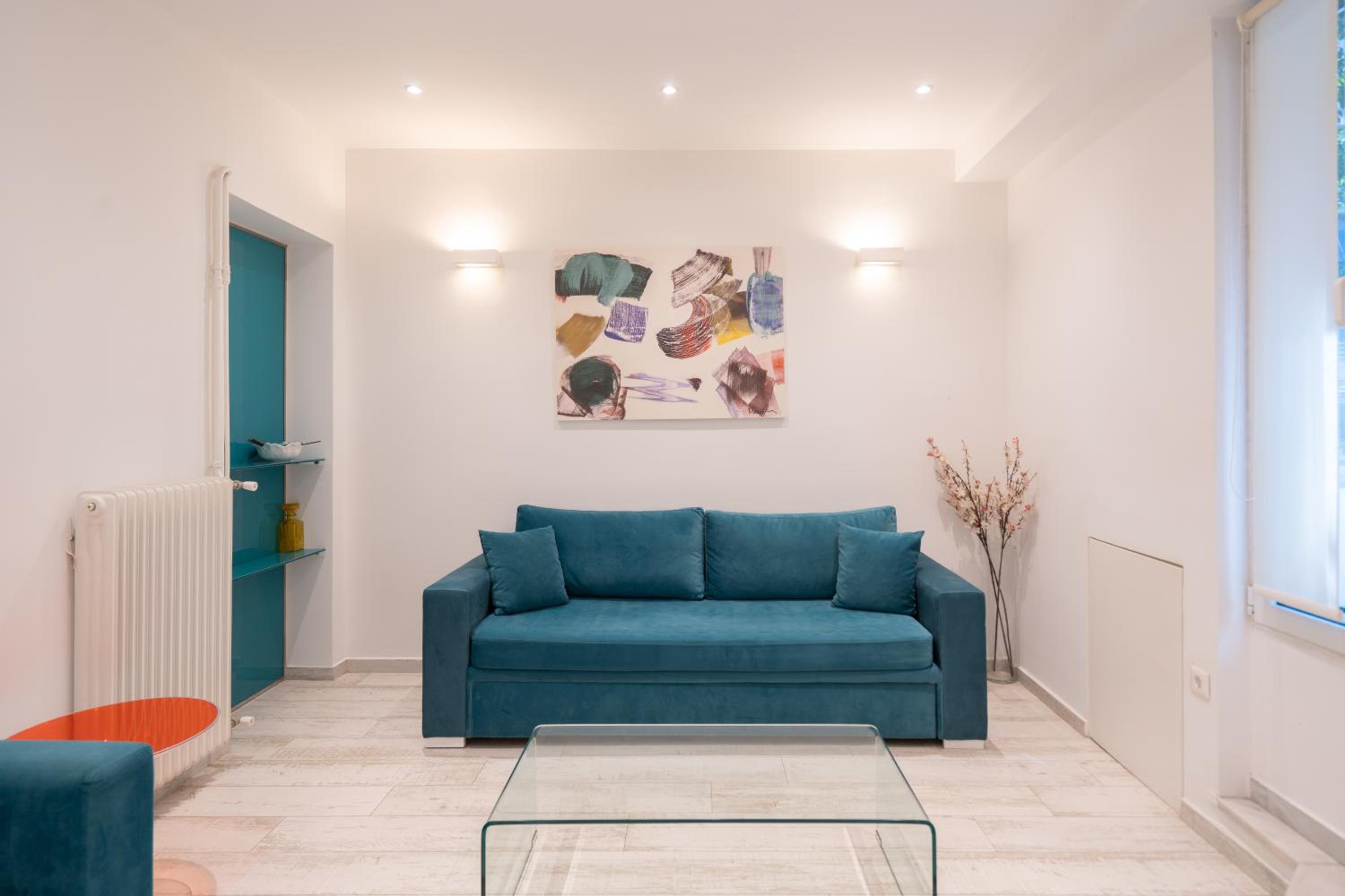 Peaceful Urban Oasis Apt in Athens