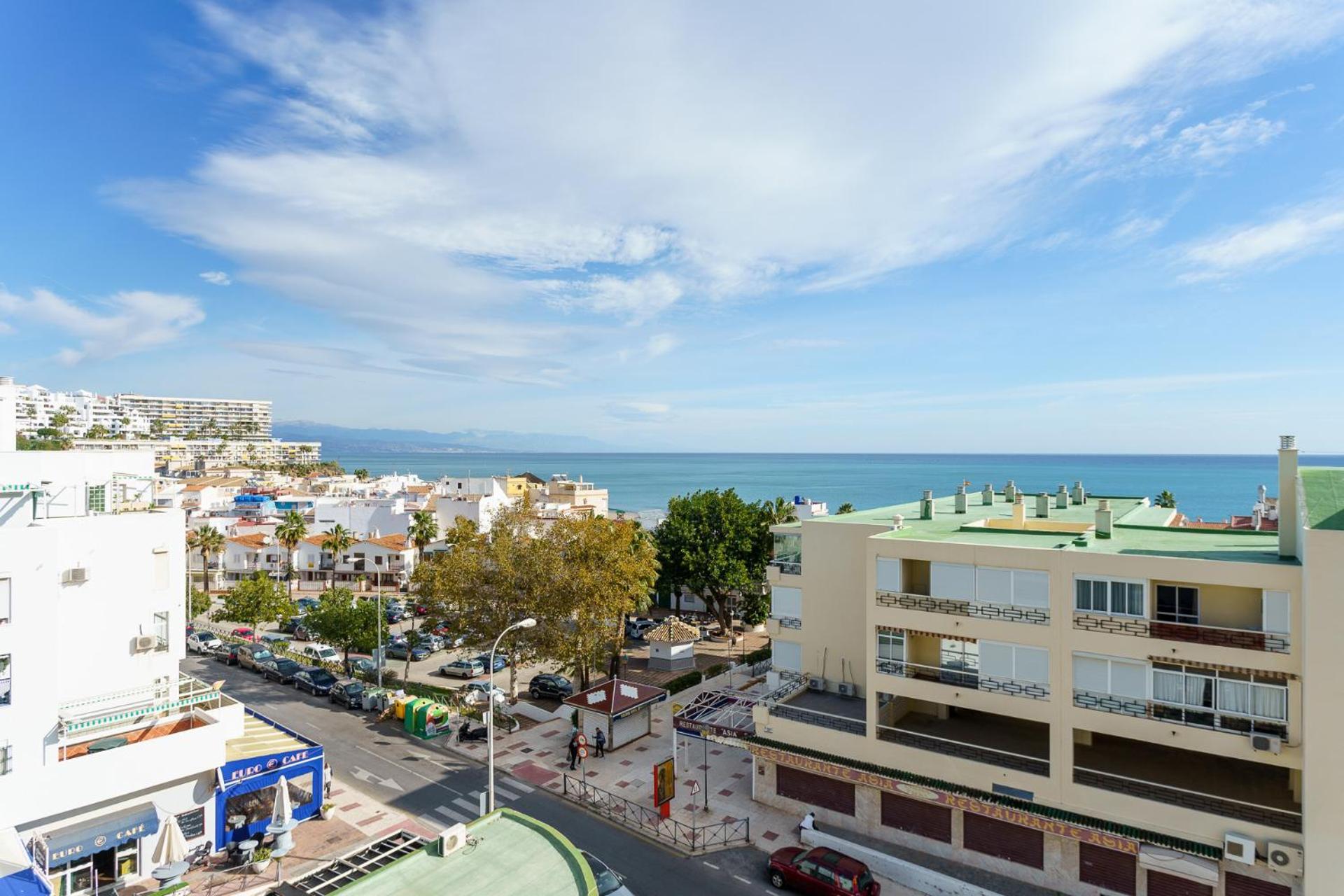MalagaSuite Carihuela Apartments