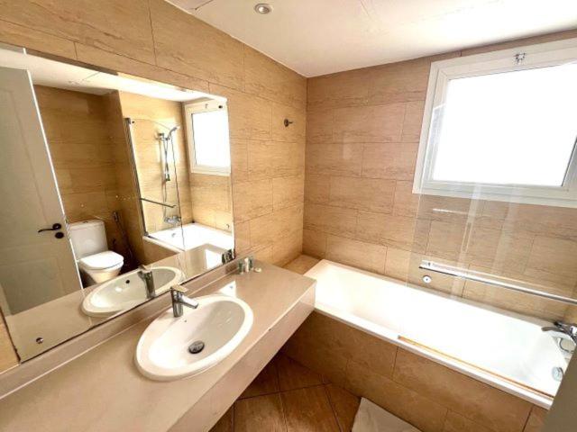 Hala Holiday Homes - Al Hamra Village, RAK, photo 30