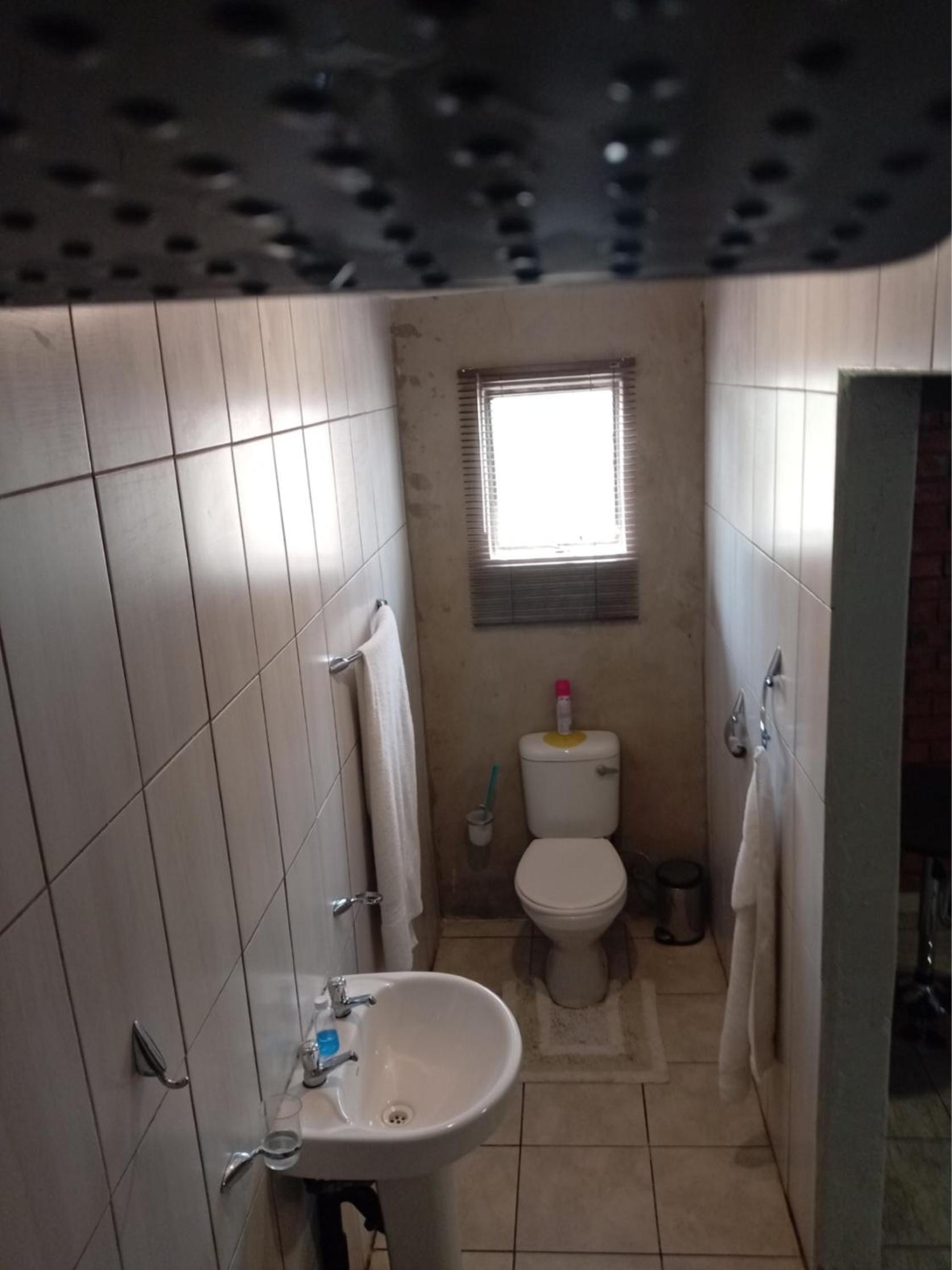 Mrakes Guesthouse
