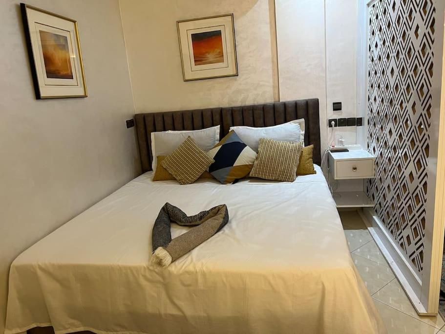 Cozy studio in Marrakech district view 2