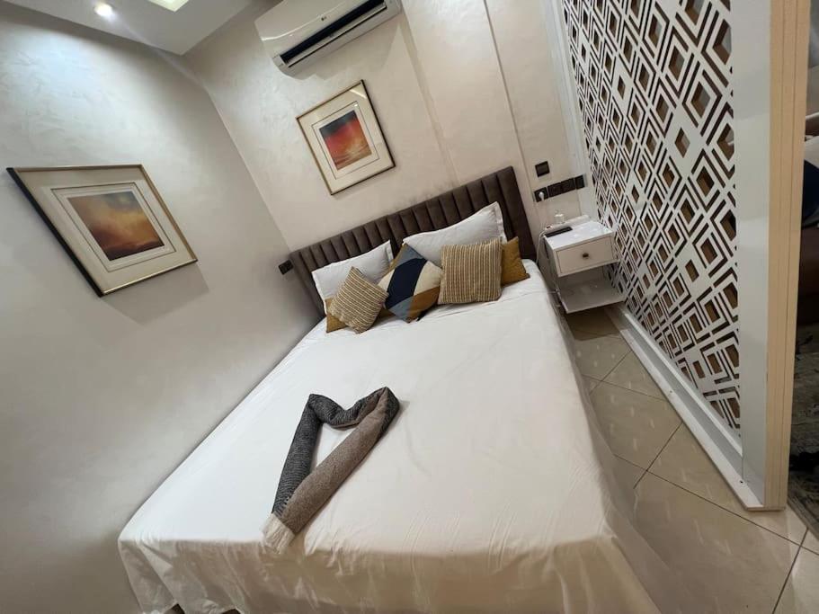 Cozy studio in Marrakech district view 3