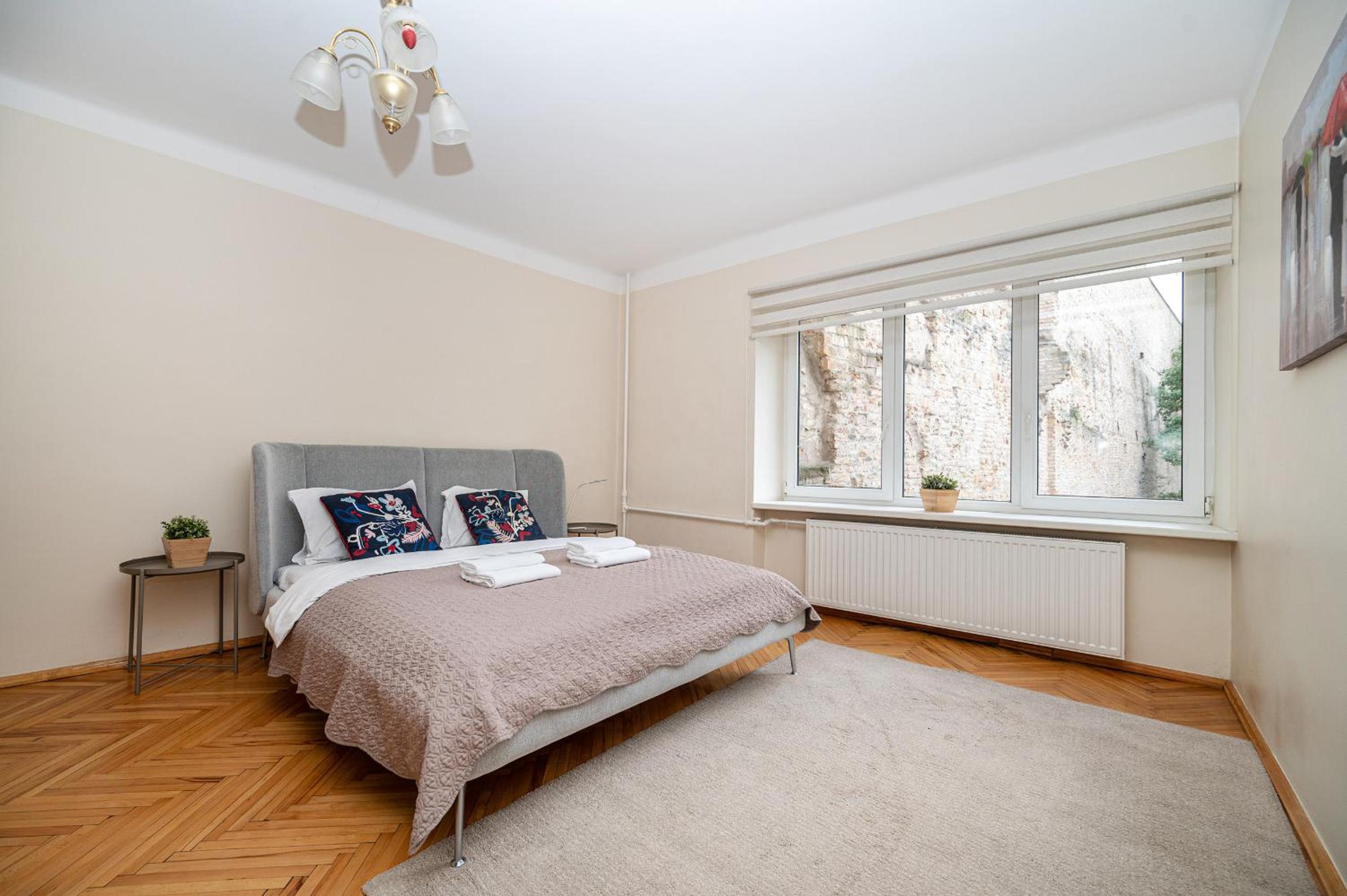 Central and Comfy 2 Bedroom Apartment by Reside Baltic view 2
