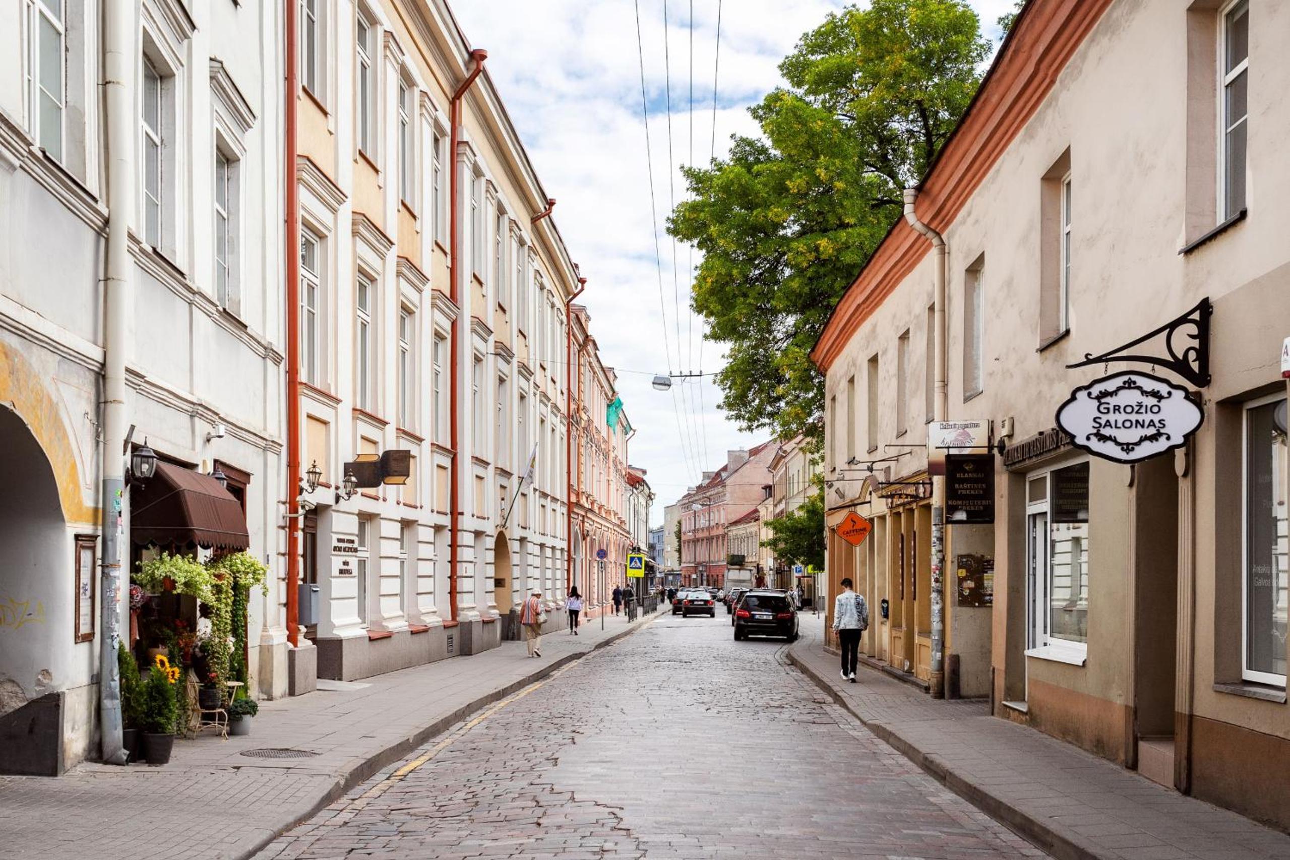 Central and Comfy 2 Bedroom Apartment by Reside Baltic view 4