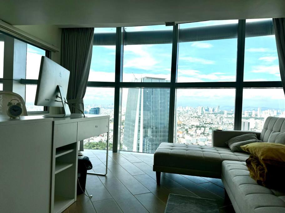 Alpaca-Lemon Penthouse view 5