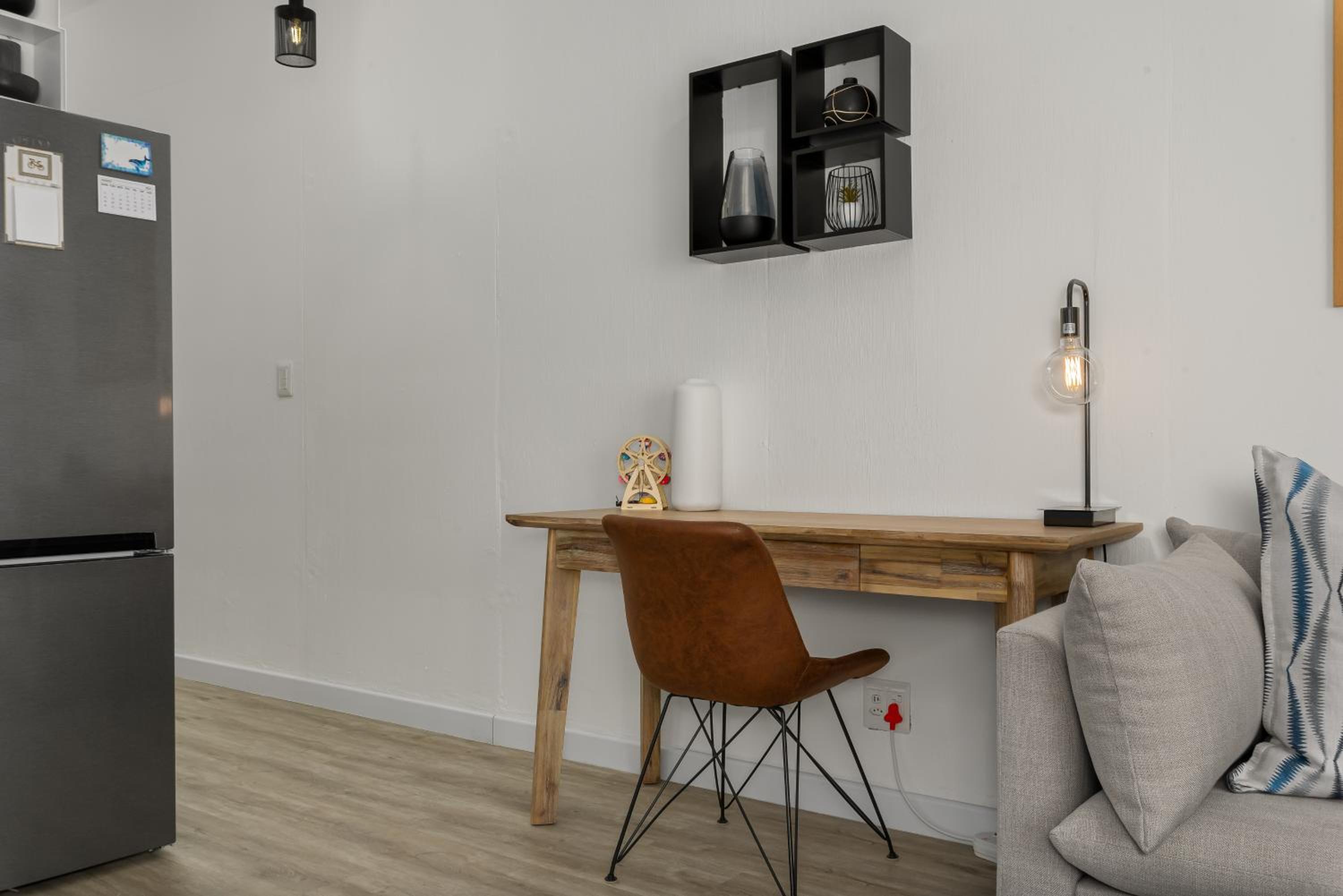 409 Canterbury Square view 3