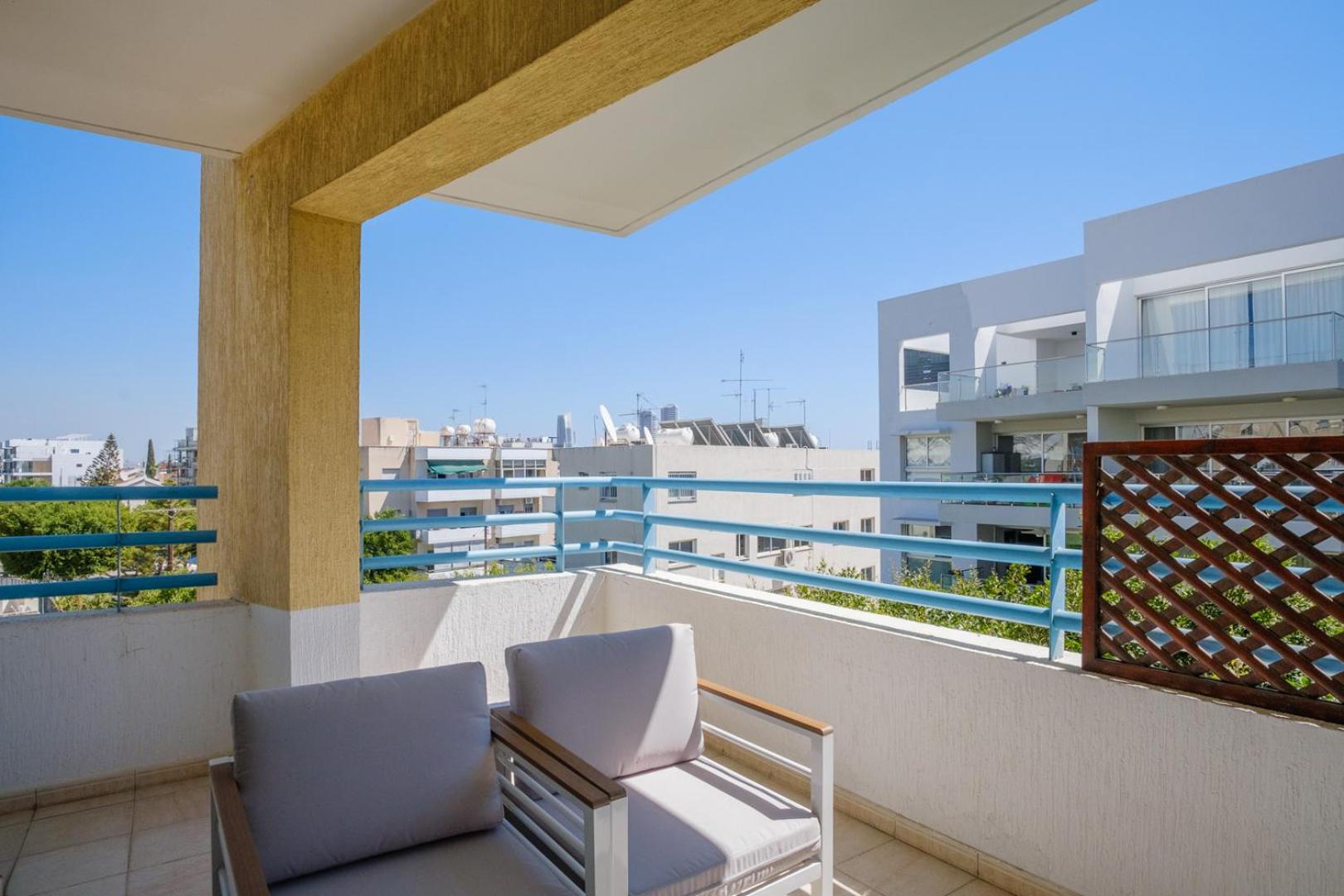 City Home 58b Apartments