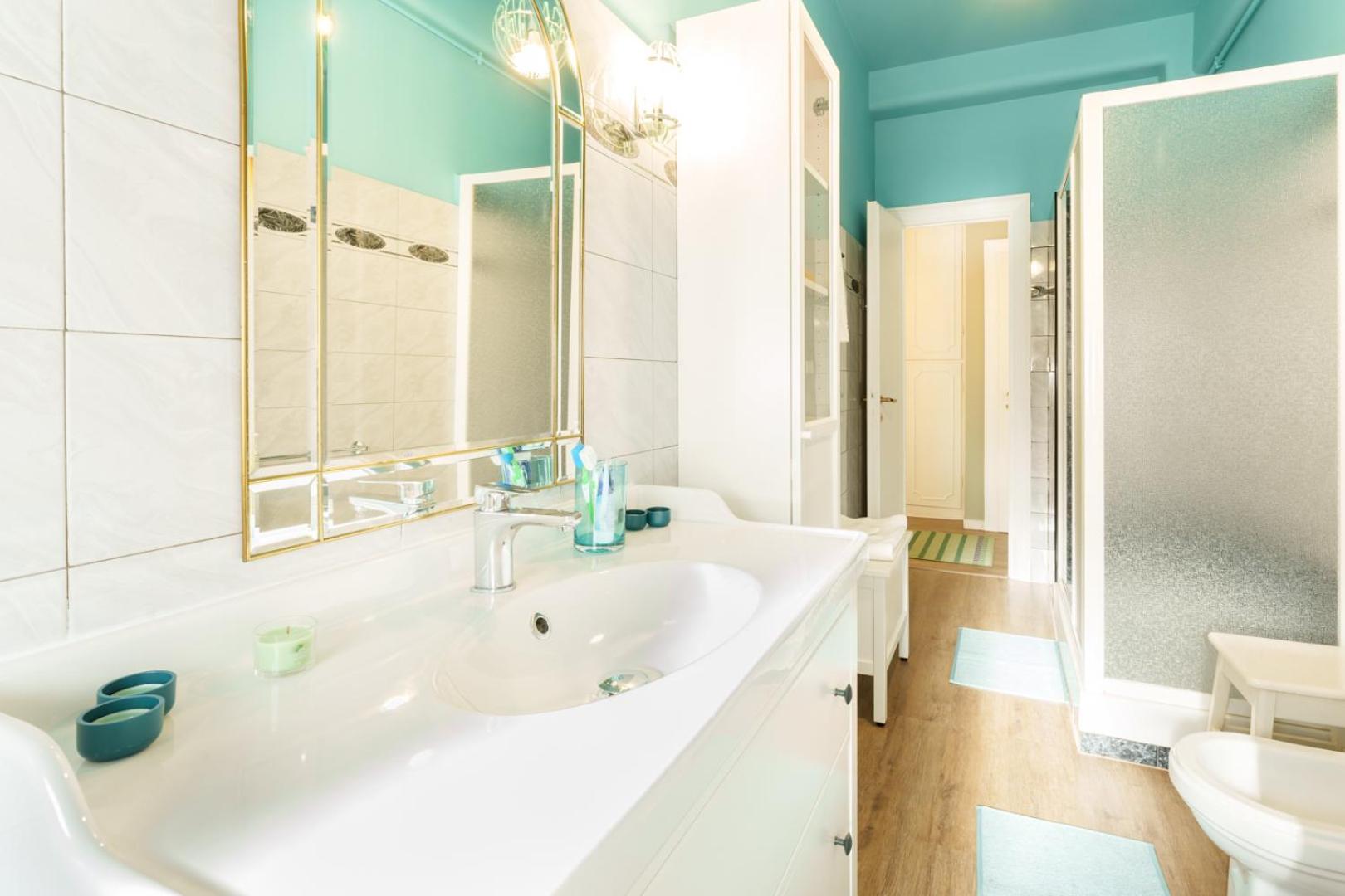 Good Vibes Vaticano photo 2