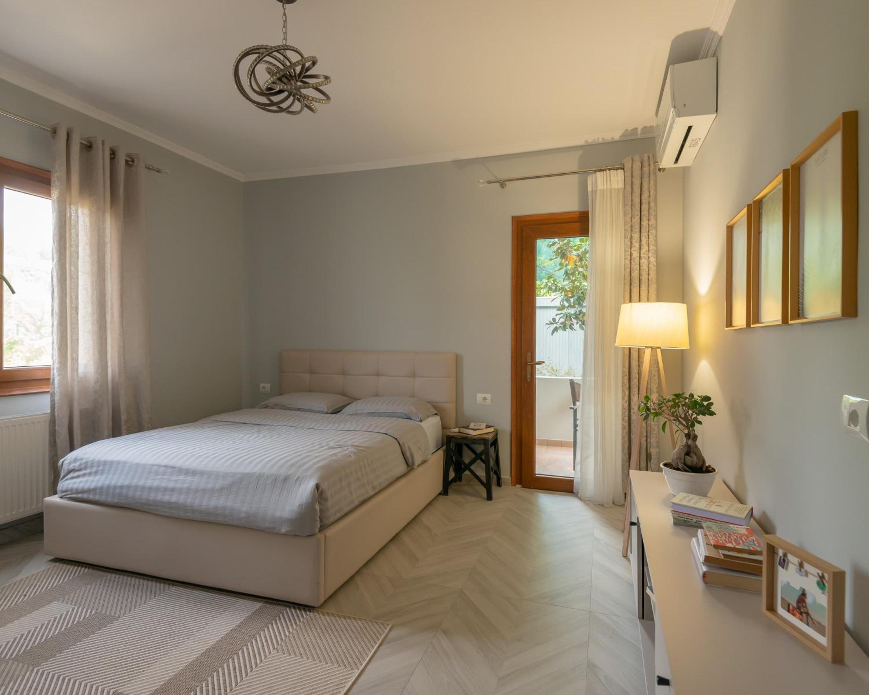 Green Oasis Apartment