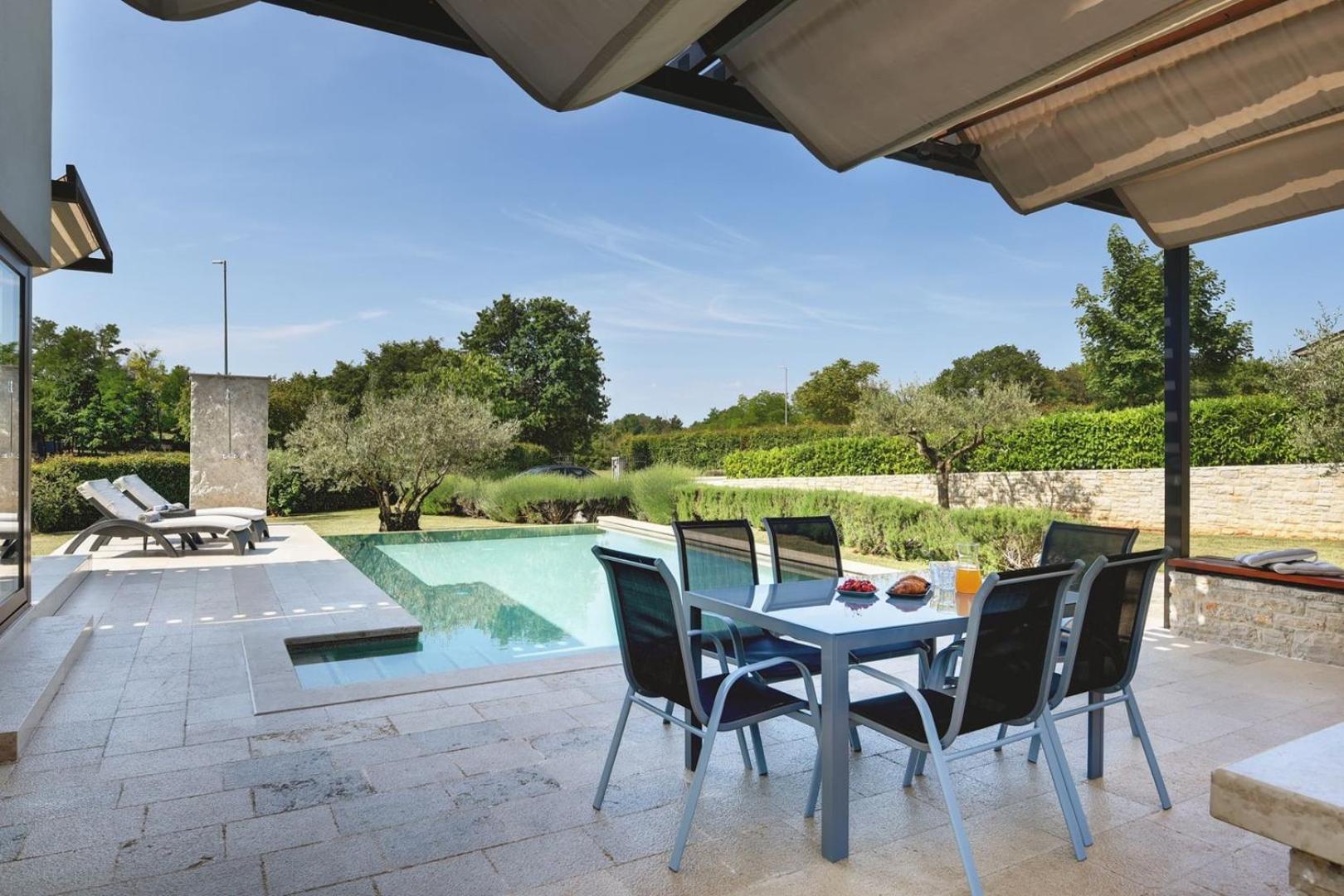 Villa Luna Nera view 5