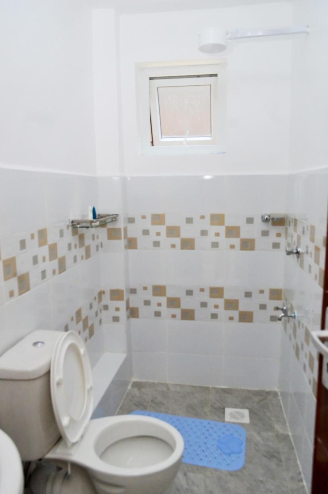 Olive Homes Stylish 3 Bedroom Getaway view 4