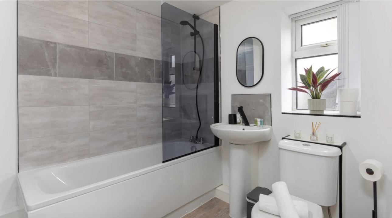 Residency apartments Sefton road view 4