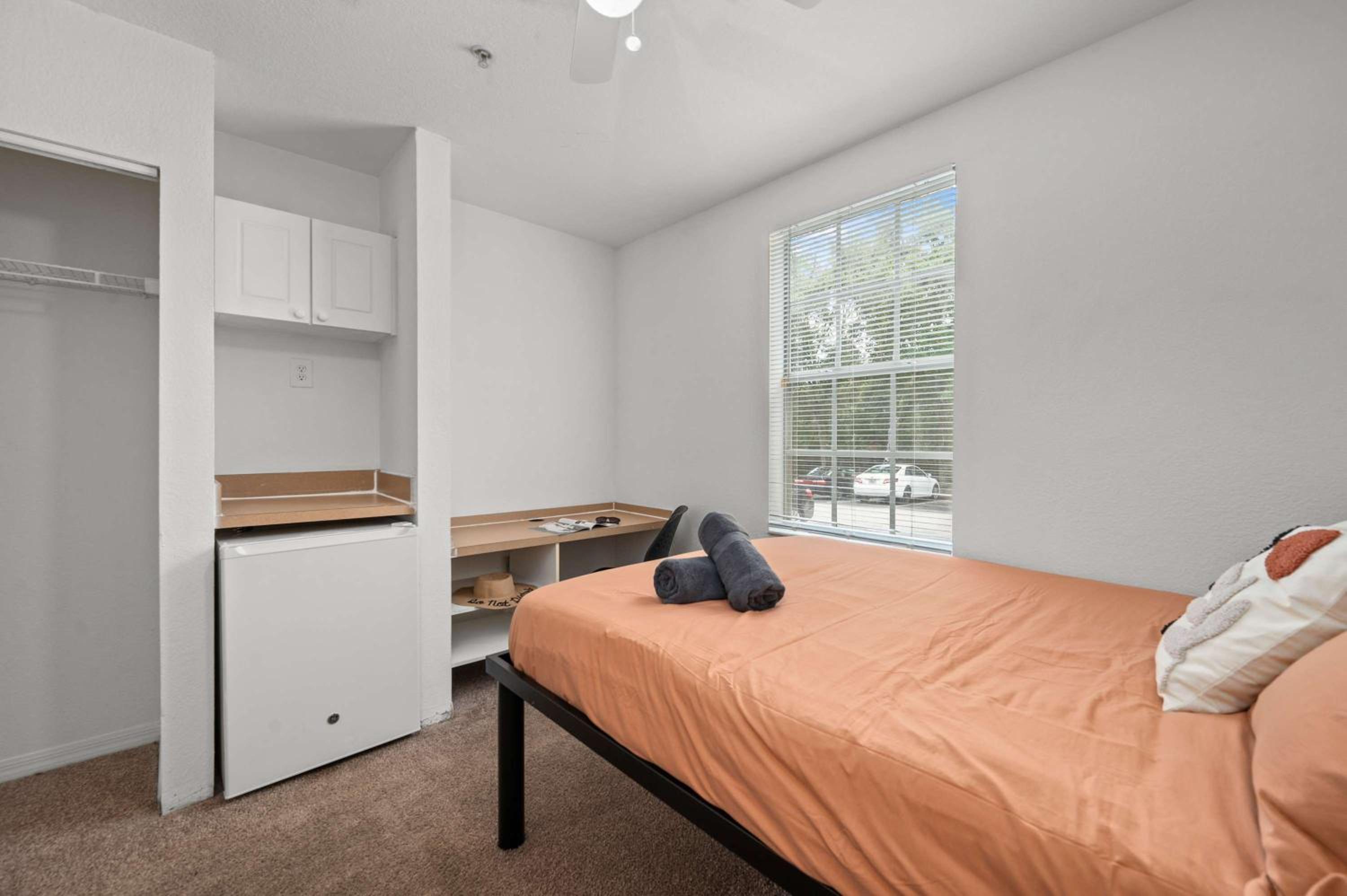 Tampa Vacations - Modern Stay 1 Mile to USF Pool Gym - Property Image 47