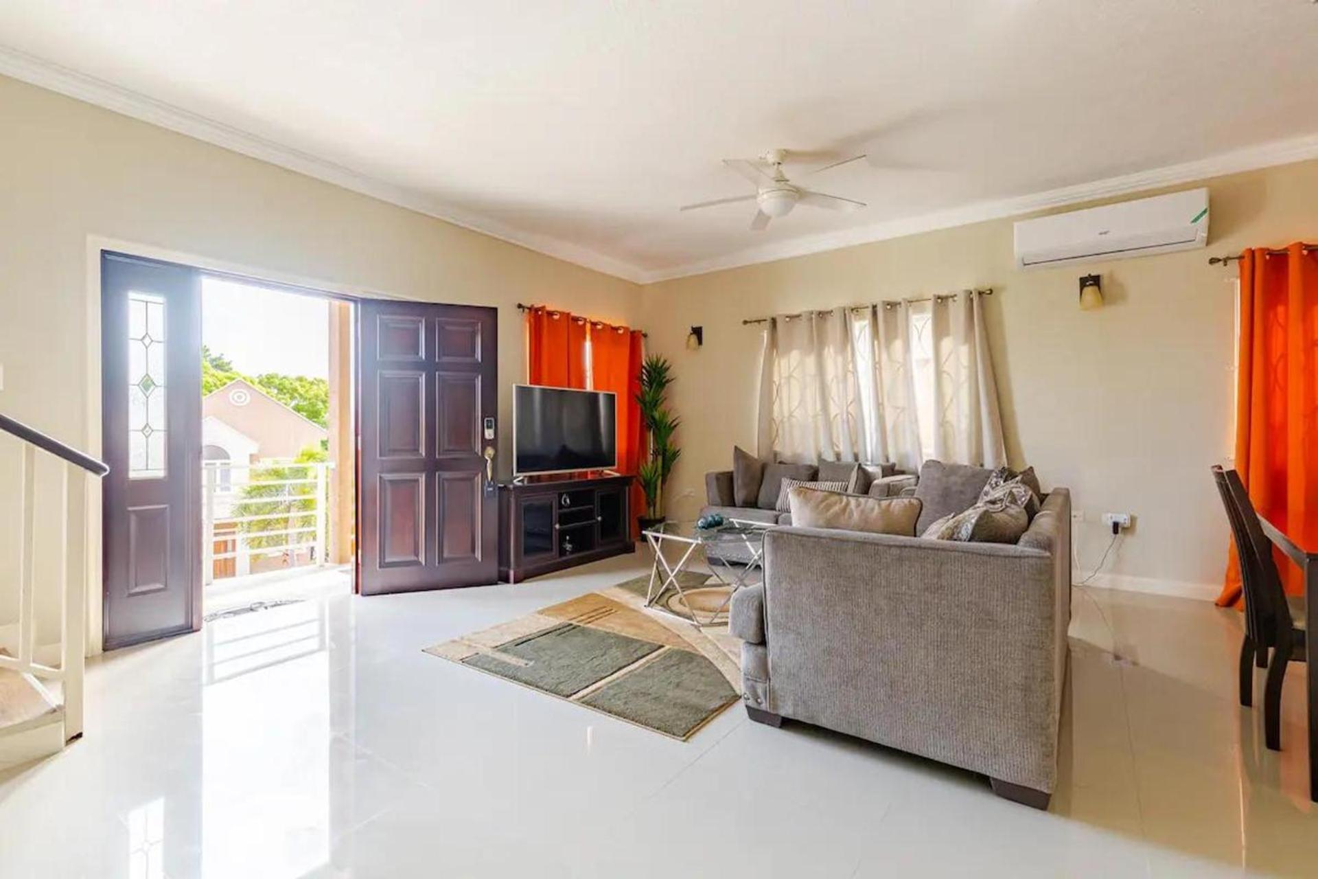 Luxury Sea-View Townhouse Pool Ocho Rios