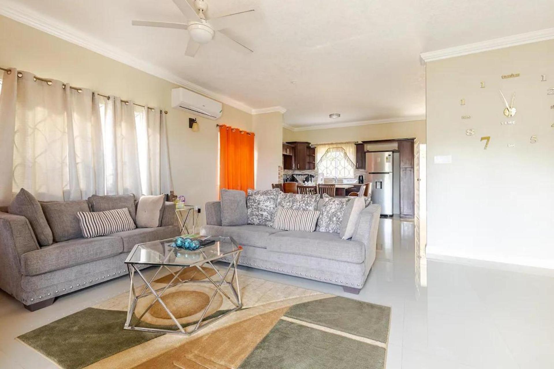 Luxury Sea-View Townhouse Pool Ocho Rios
