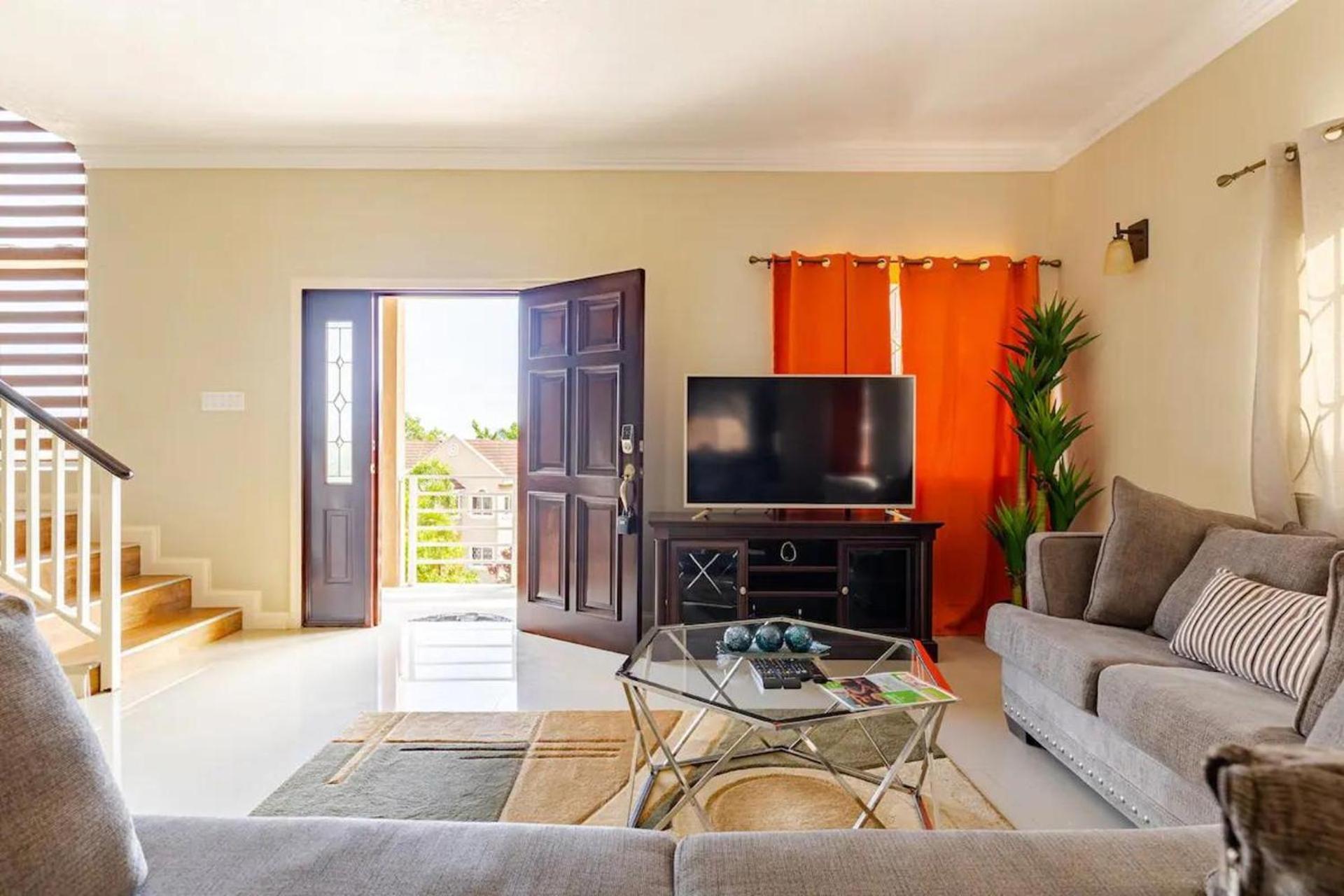 Luxury Sea-View Townhouse Pool Ocho Rios