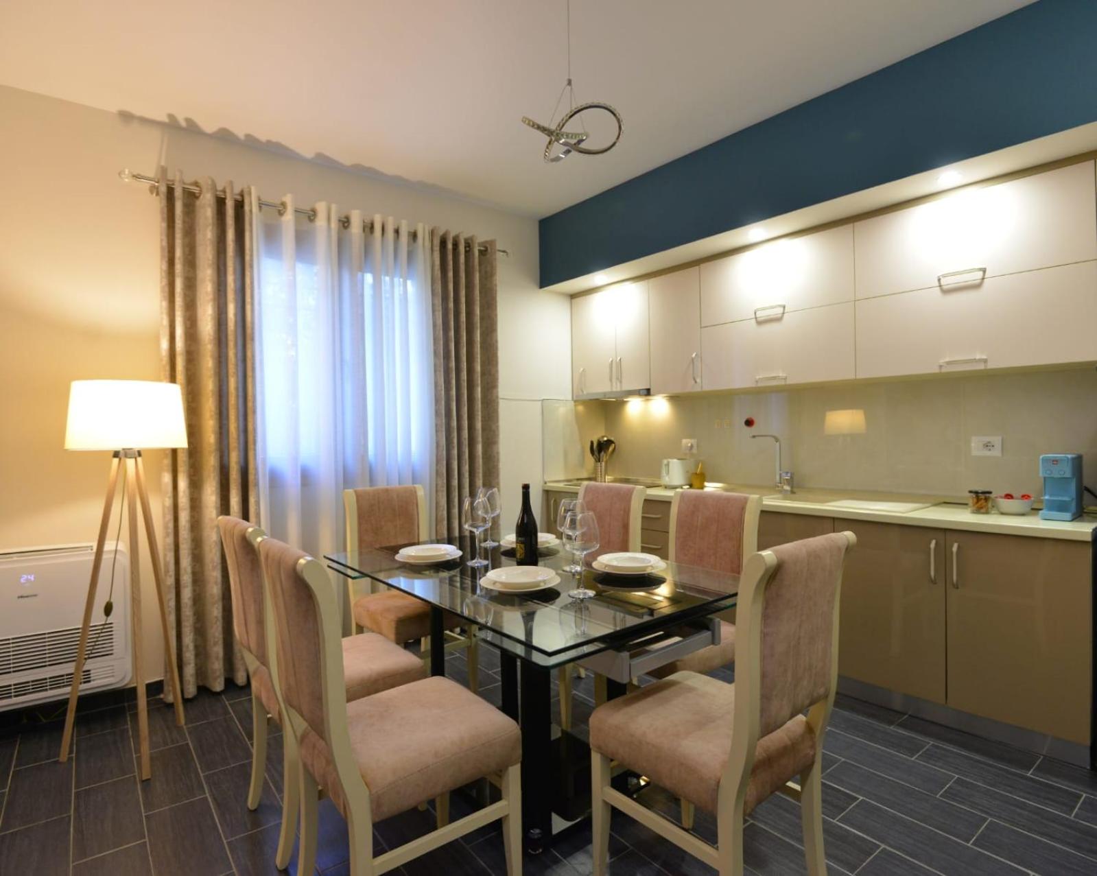 Green Oasis Apartment