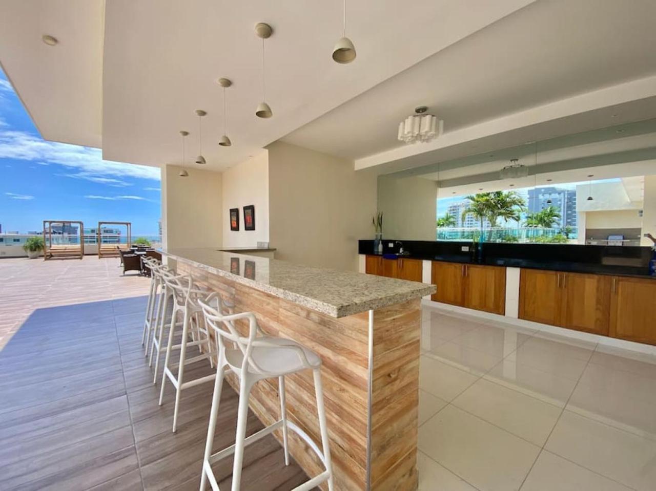 Upscale City Center Apt, Pool view 4