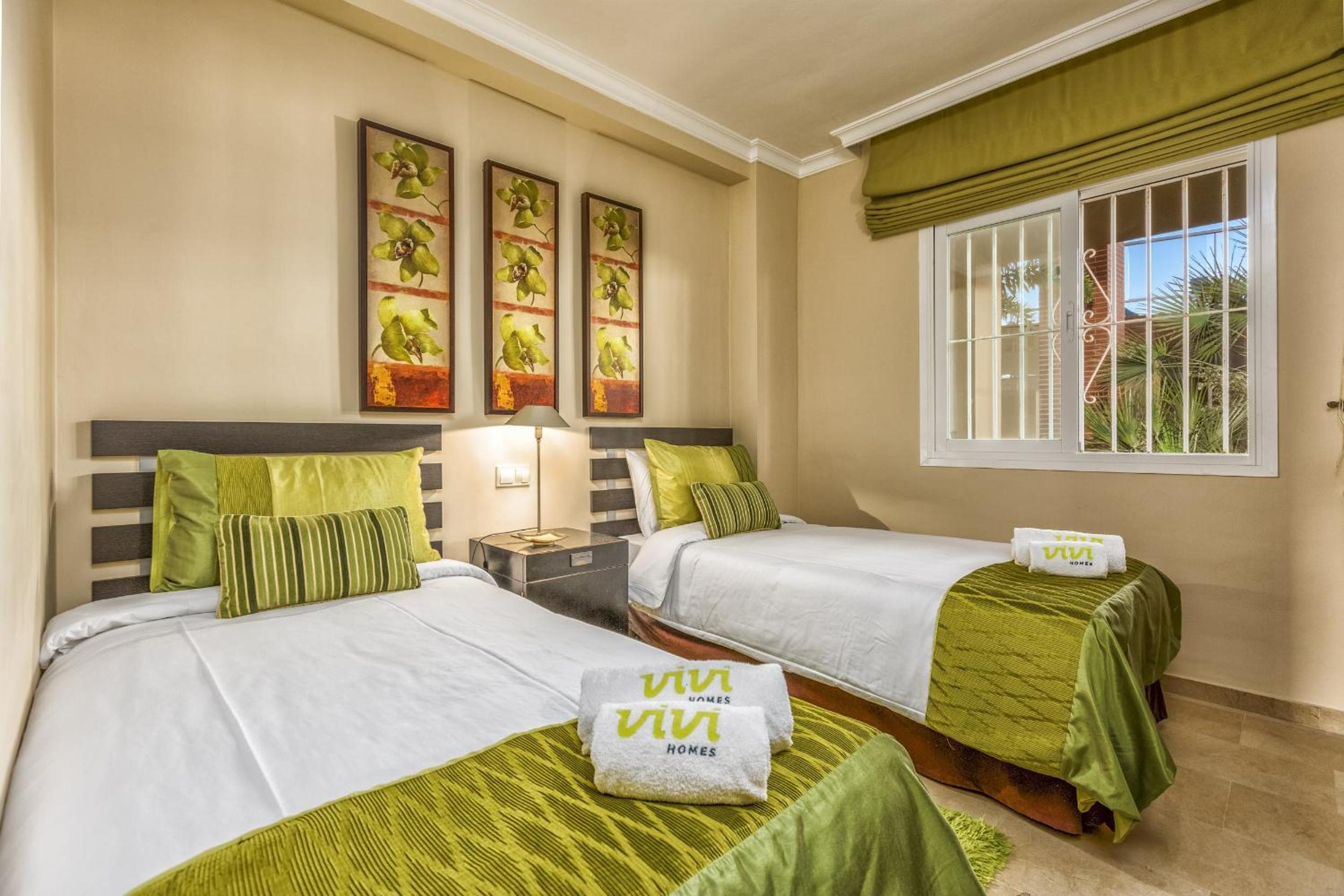 ViVi Homes - Olsson Pool, Terrace & Beach
